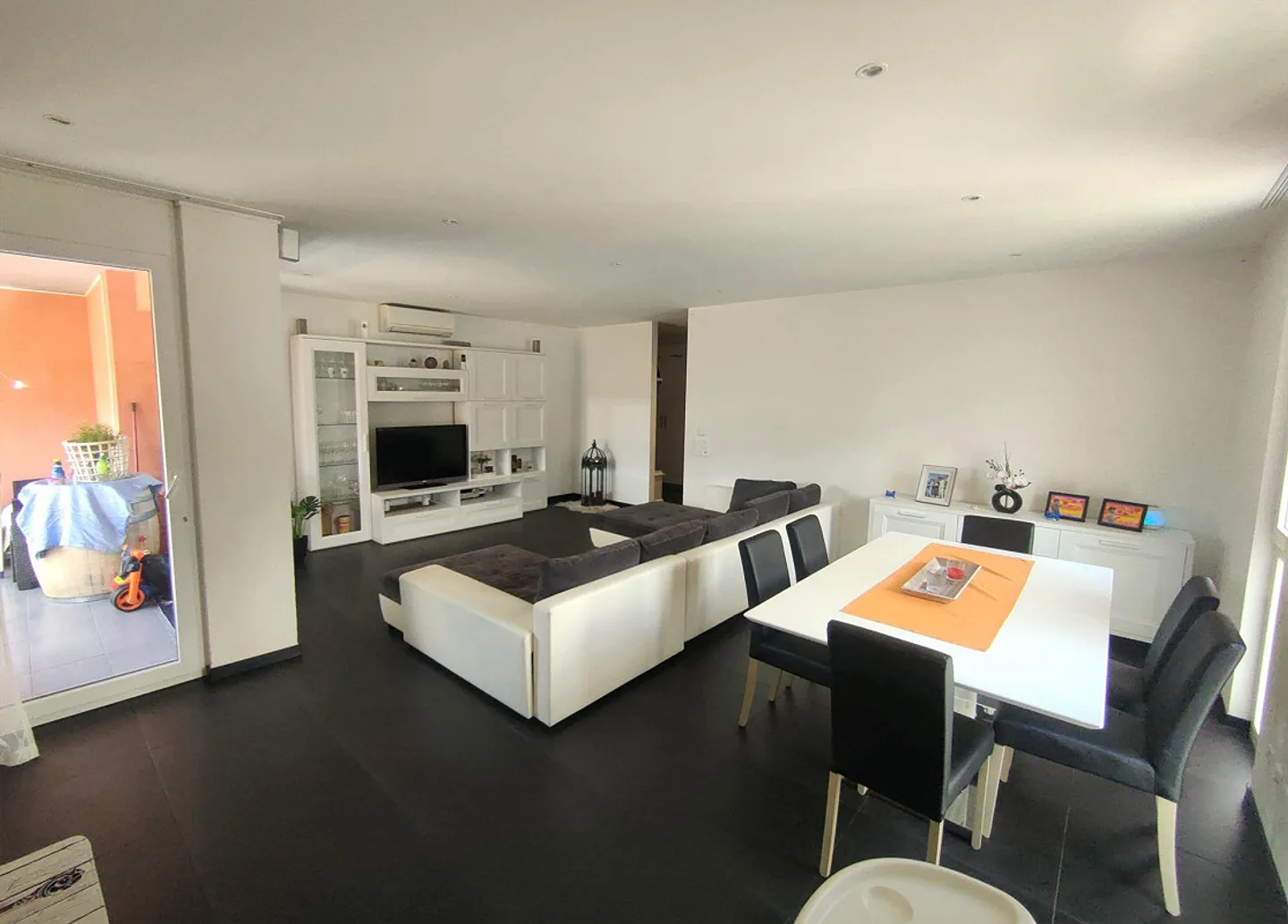 Appartement 4 ½ pièces, 2ème et dernier étage, quartier résidentiel de Monte Carasso - Photo 6 sur 17
