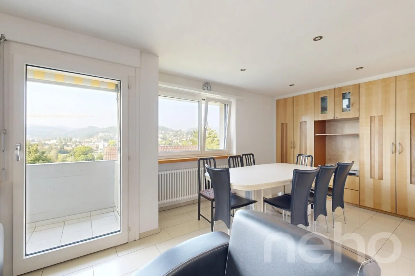 Casa unifamiliare con grande giardino e bella vista panoramica - Foto 5 di 13