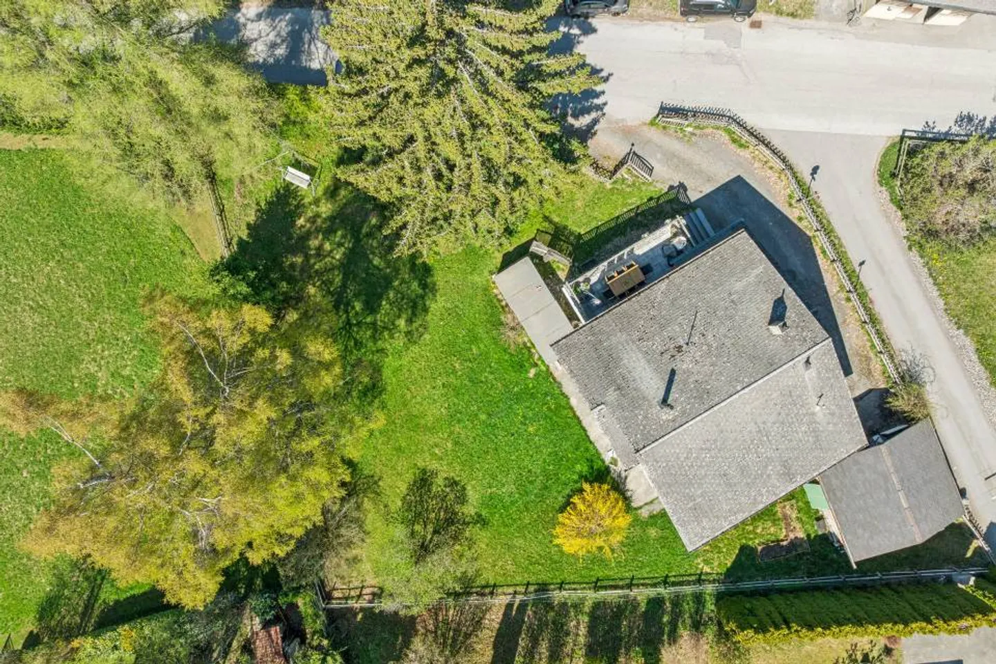 Familienchalet und 3,5-Zimmer-Wohnung, Barboleuse, Nahe Verkehrsanbindungen - Foto 11 von 11