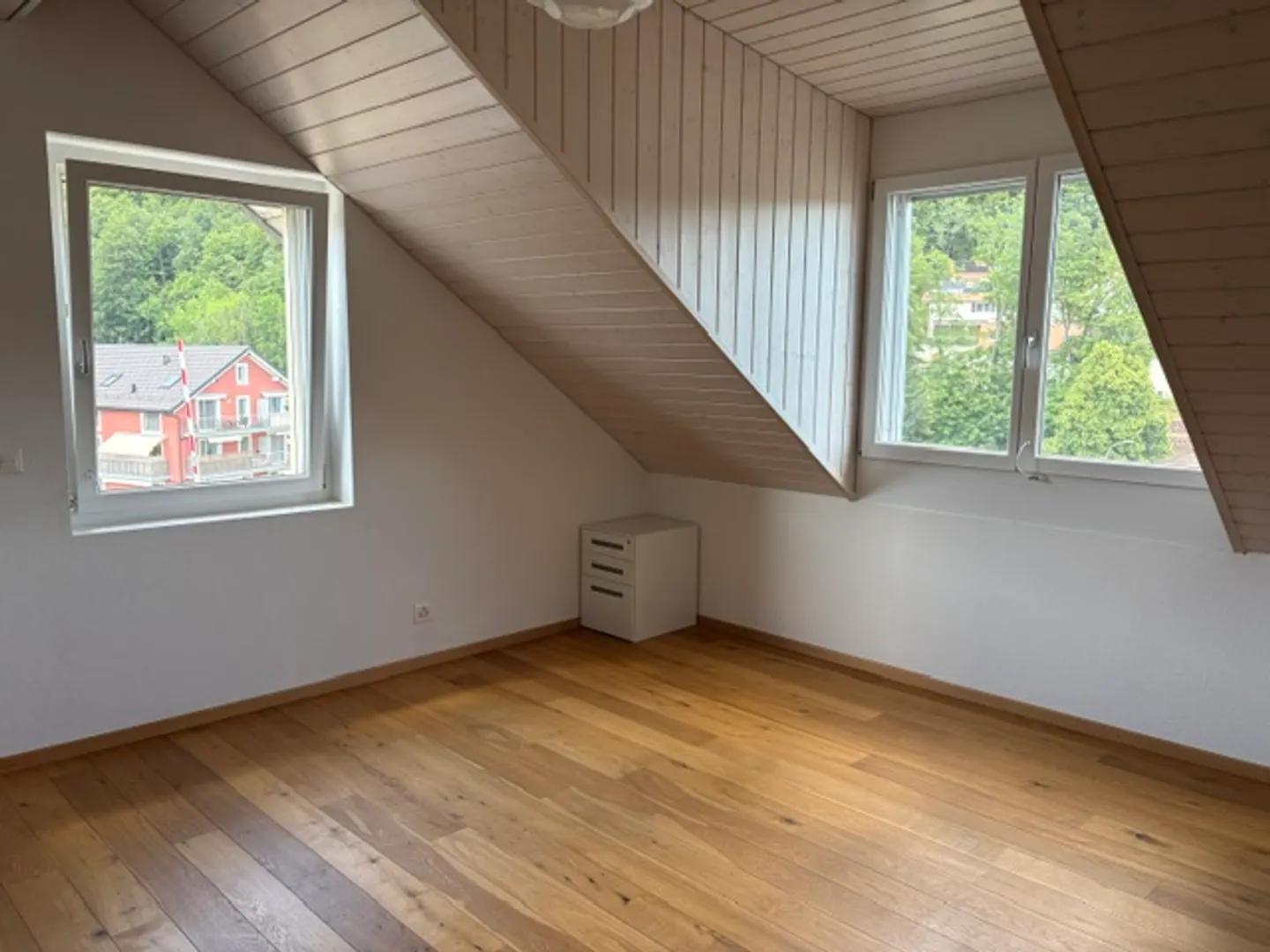 Magnificent penthouse apartment with 4.5 rooms in Saint-Cergue - Photo 8 of 13
