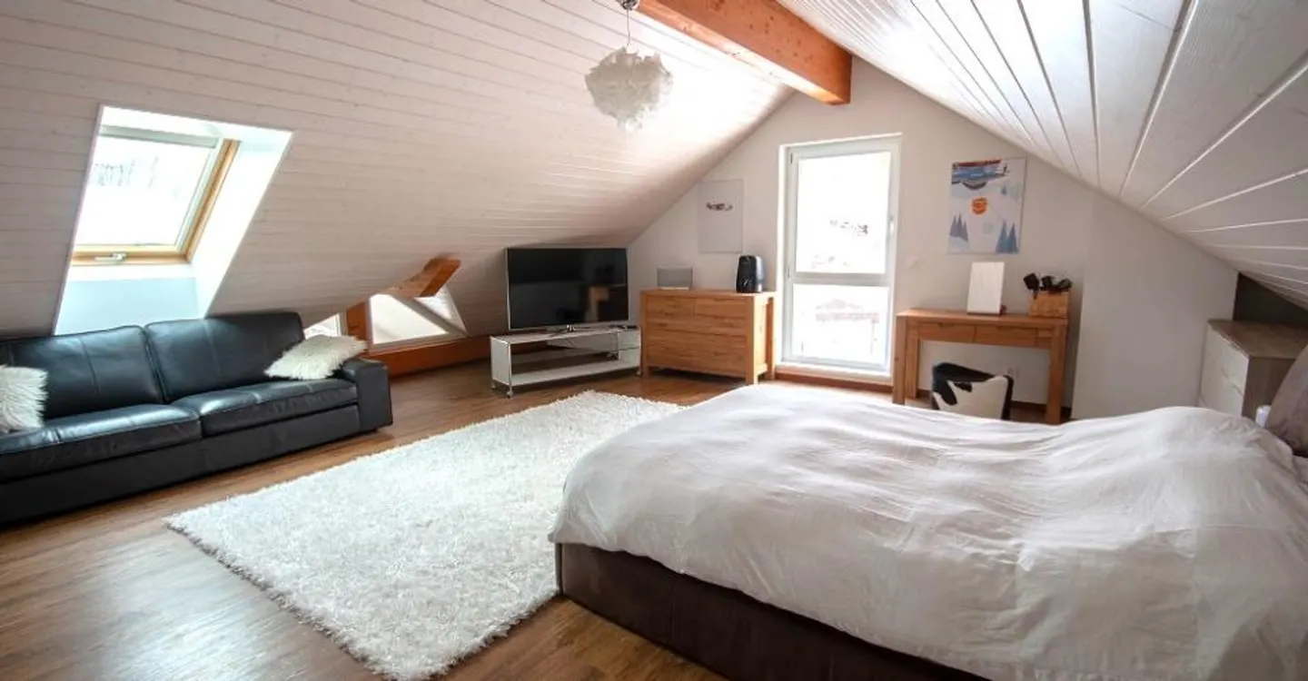 Magnificent penthouse apartment with 4.5 rooms in Saint-Cergue - Photo 11 of 13