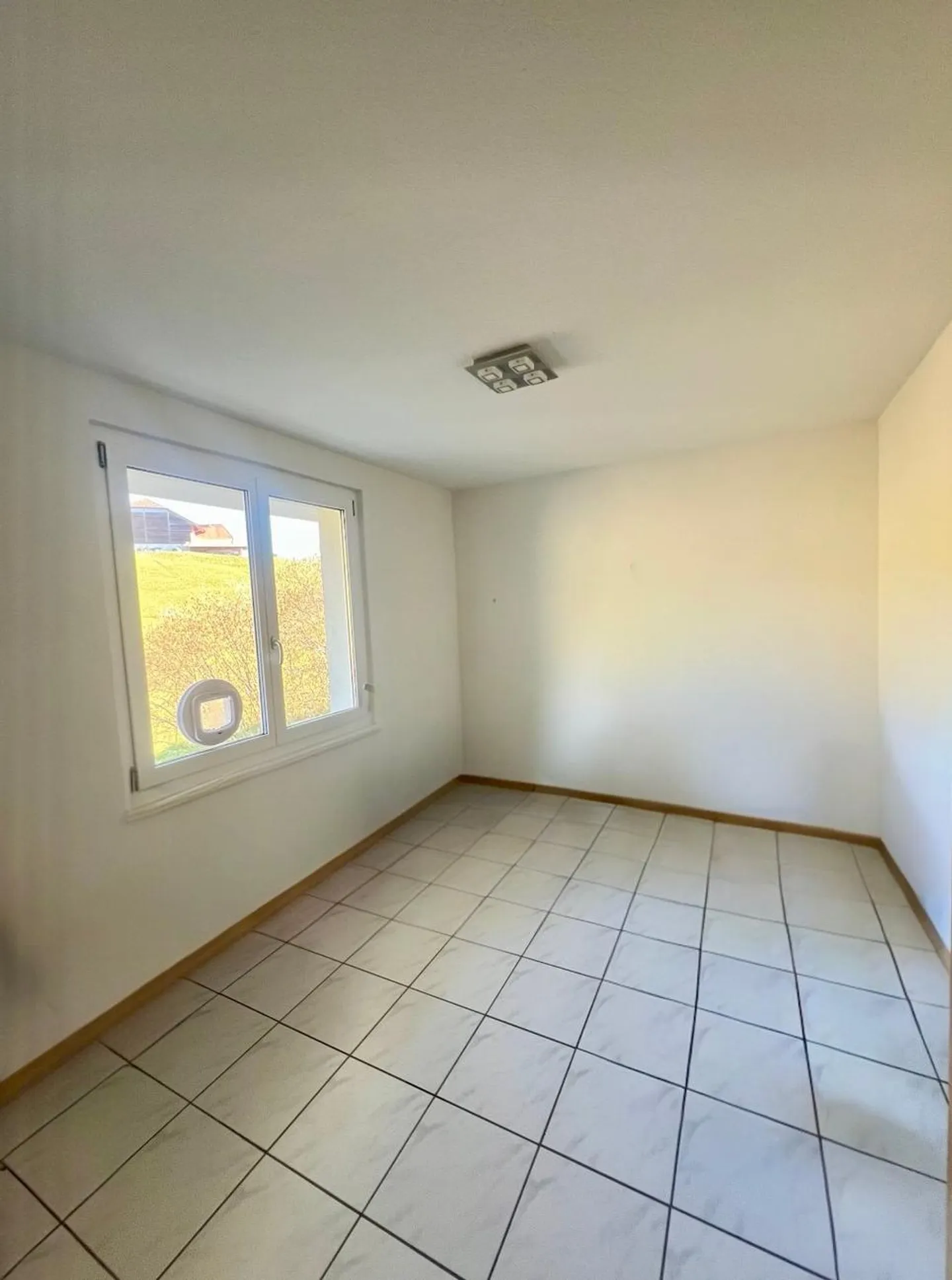 À VENDRE - Villa individuelle 5.5 pièces avec vue panoramique à Plasselb - Photo 9 sur 13