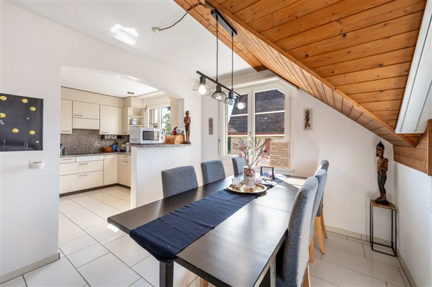 Maisonette di 4,5 stanze con bella vista - Foto 2 di 13