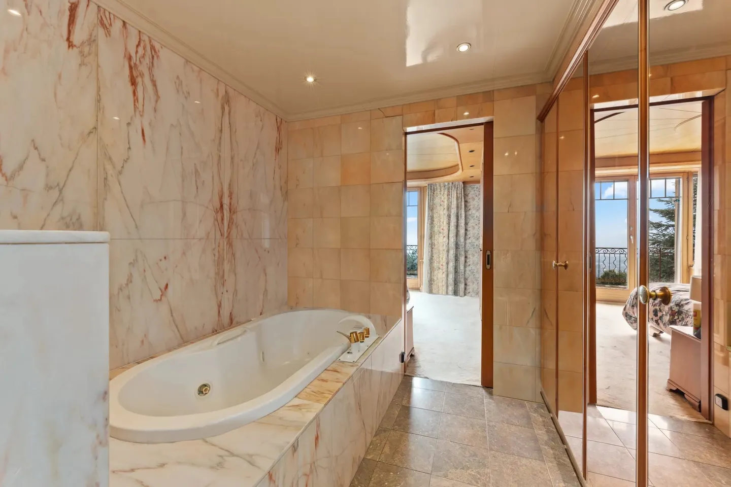 Elegant Estate with Lake Views - Photo 15 of 23