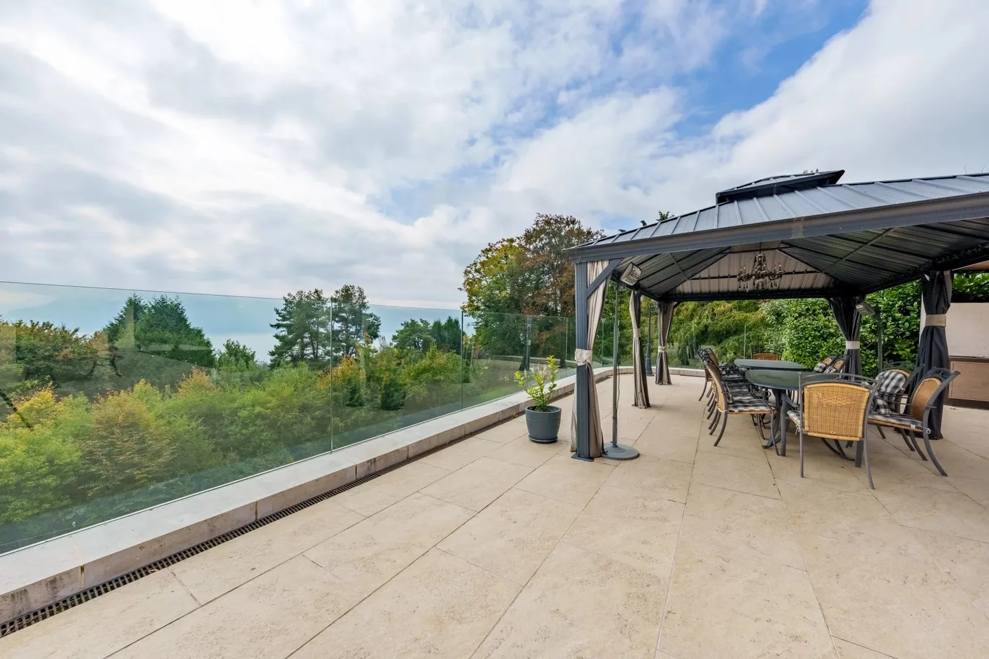 Elegant Estate with Lake Views - Photo 20 of 23