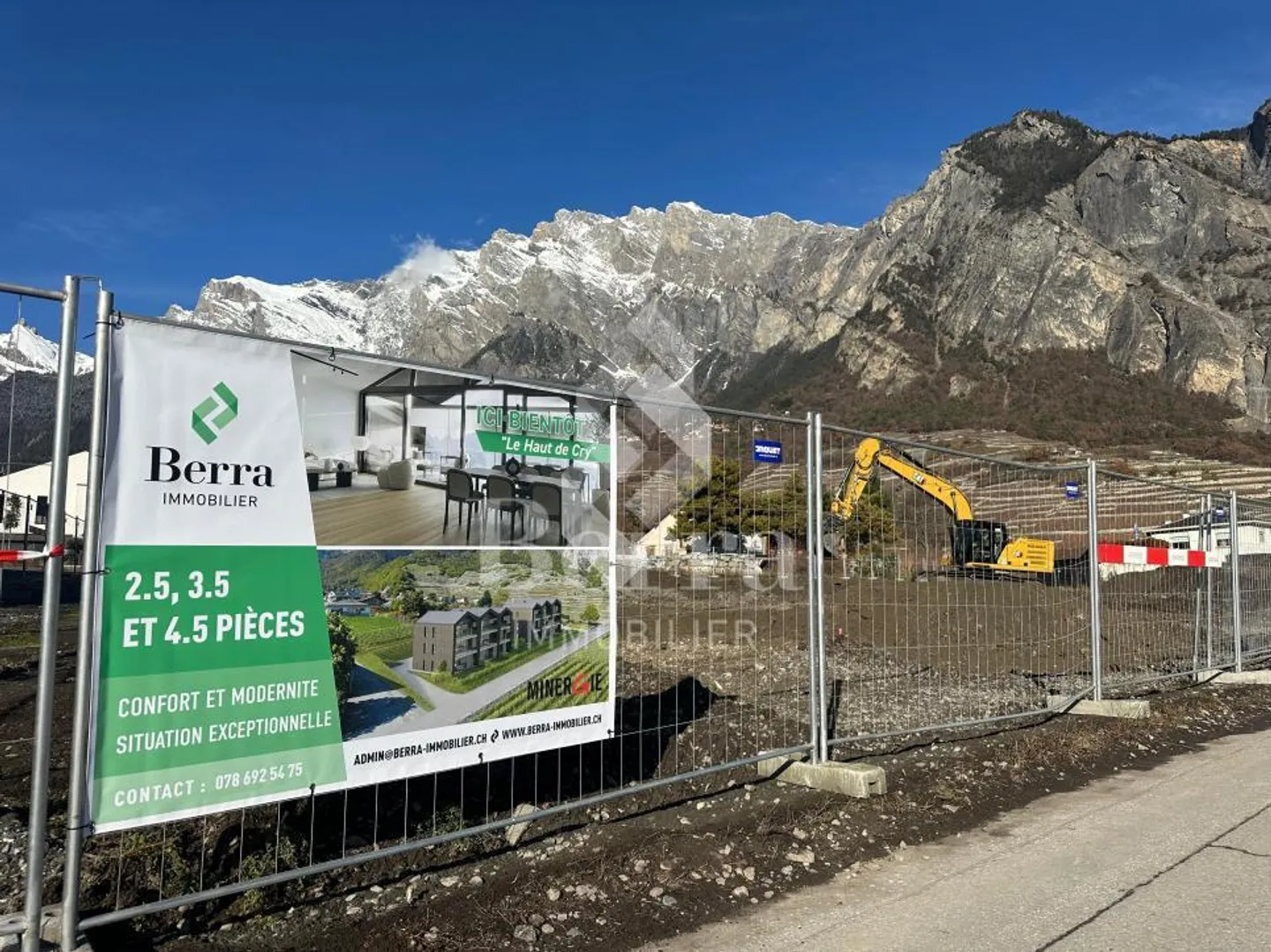 Le Altezze di Cry: Vista Mozzafiato, Cantiere in Corso - Foto 4 di 13