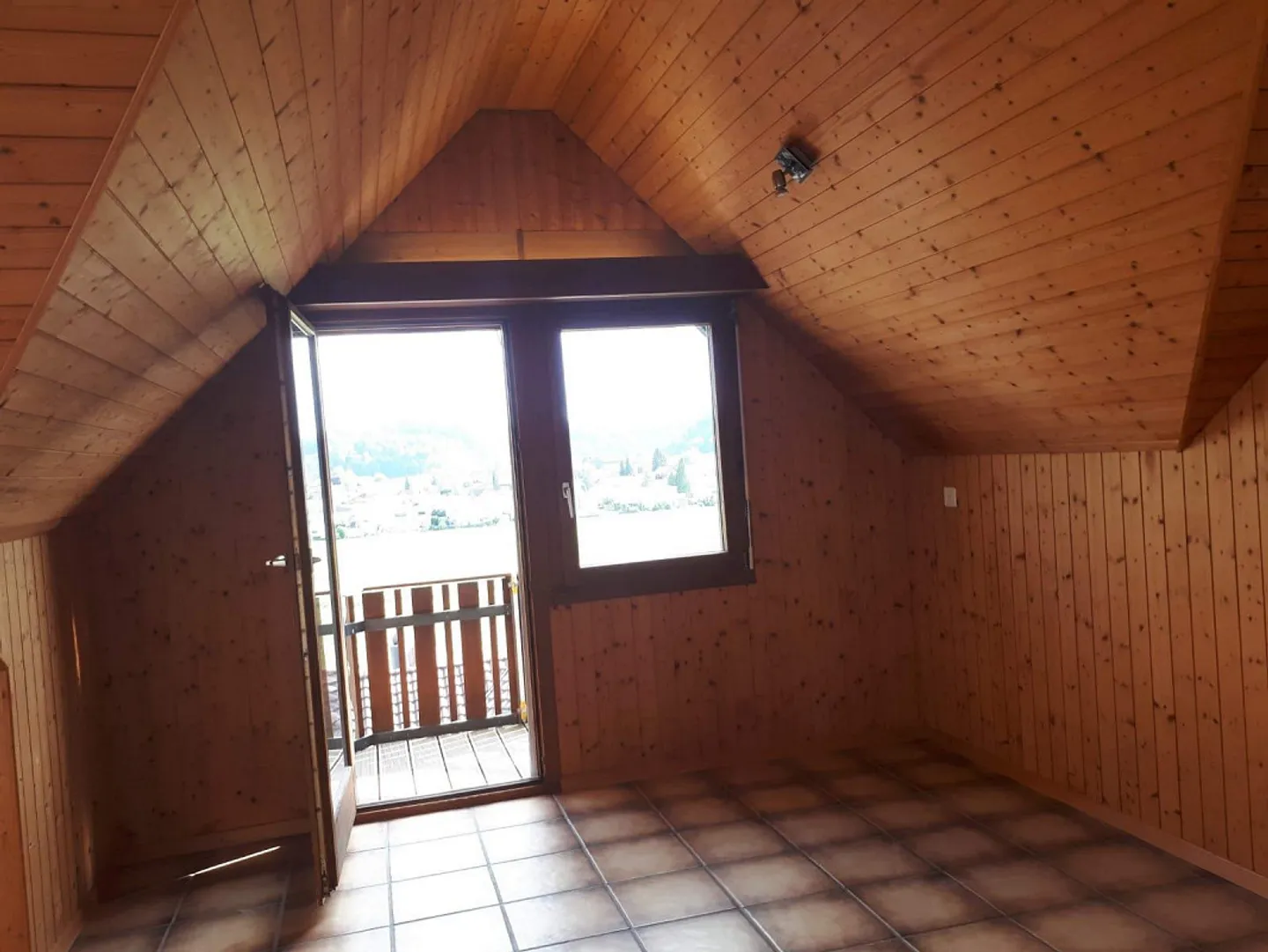 Attic apartment in Schötz - Photo 6 of 7