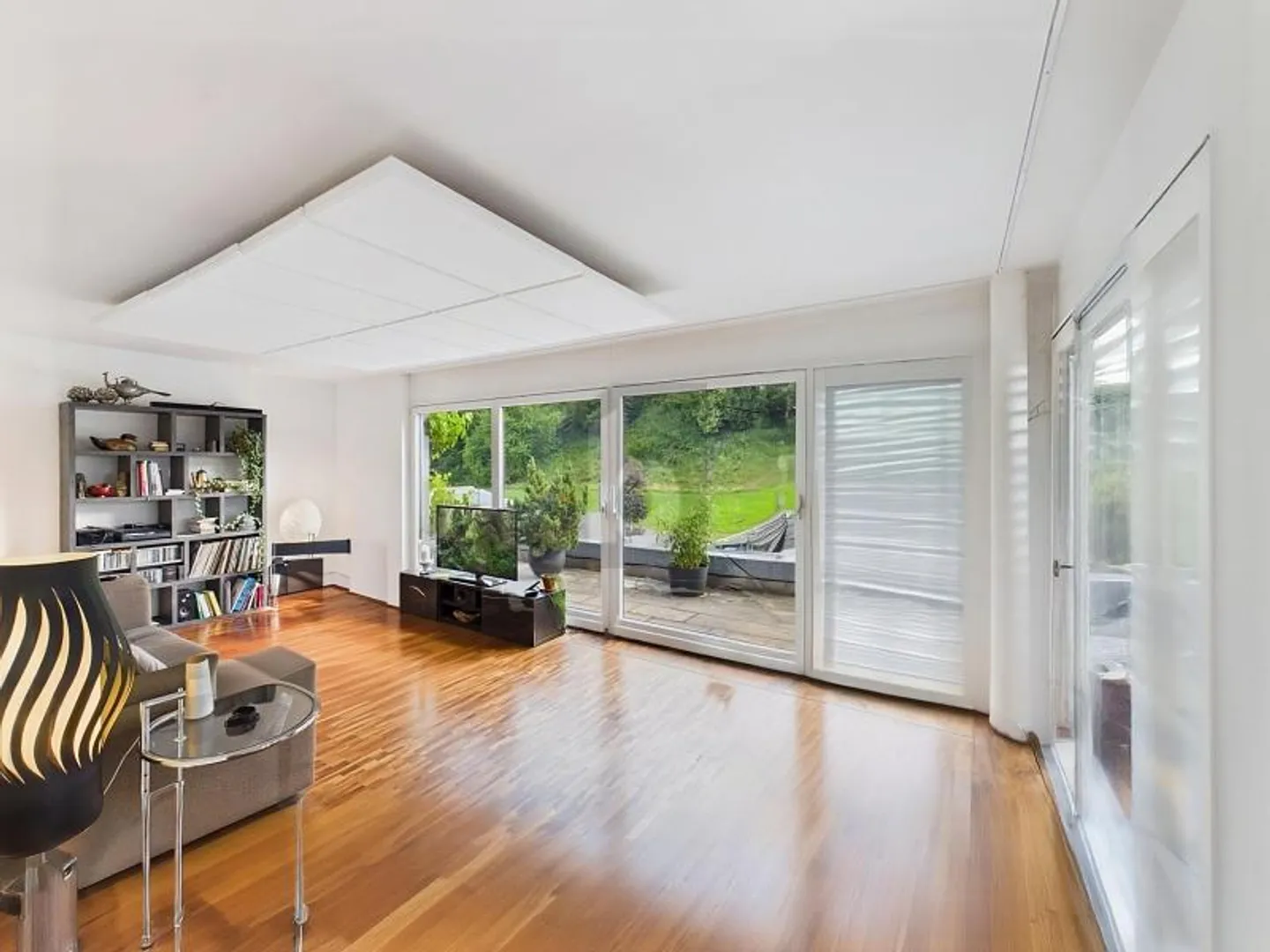 HIGH-QUALITY TERRACE DREAM! - Photo 3 of 6