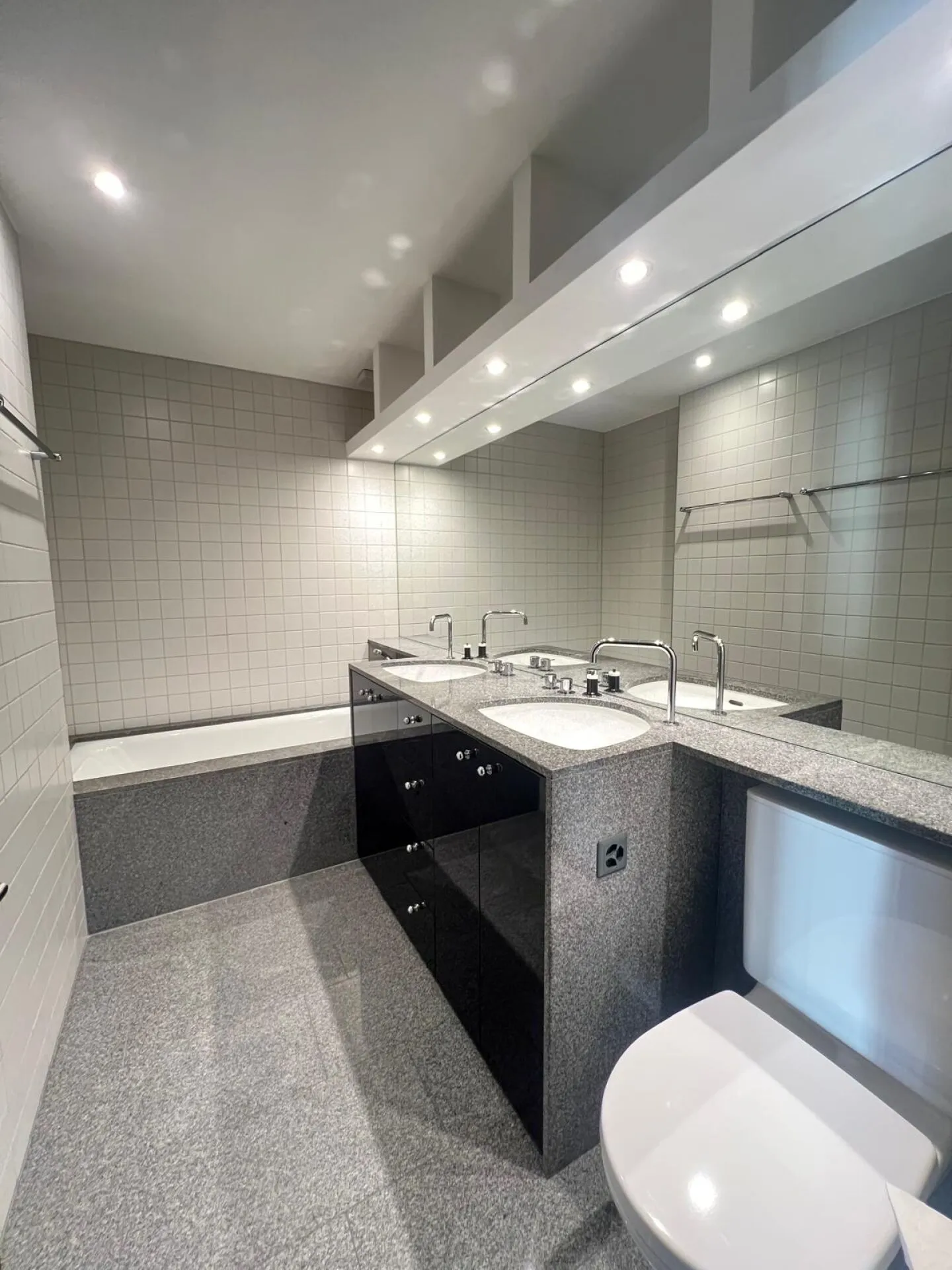 4.5-Zimmerwohnung mit traumhafter Seesicht in Oberrieden - Foto 9 von 13