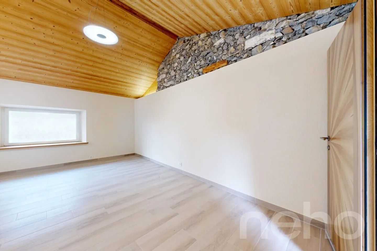 Magnificent renovated detached house with charm? Muraz / Sierre - Photo 9 of 12