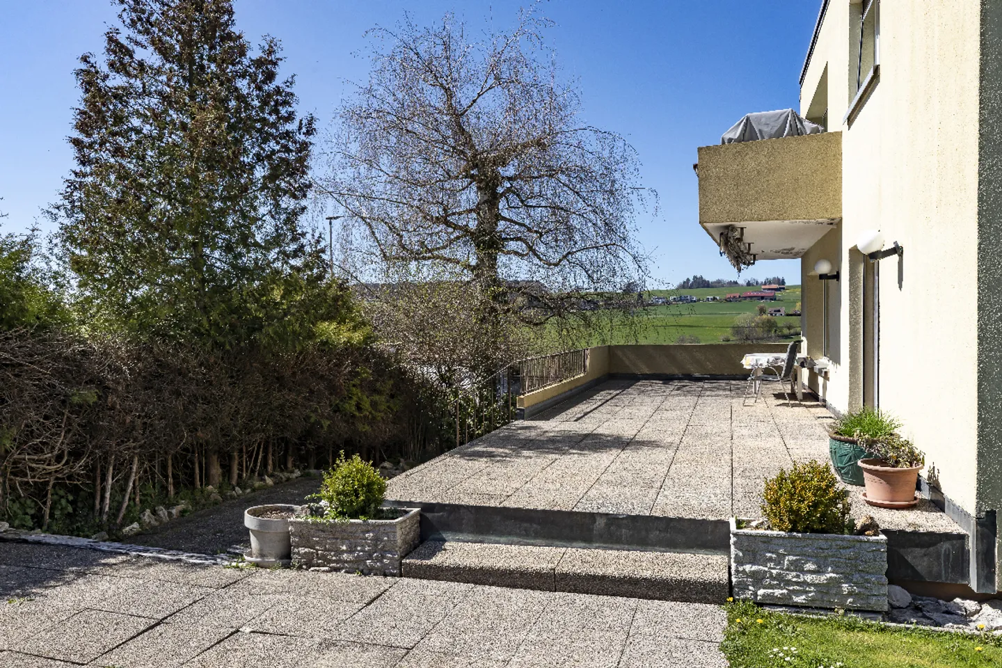 House with 2 apartments with 5 1/2 rooms - Photo 16 of 26