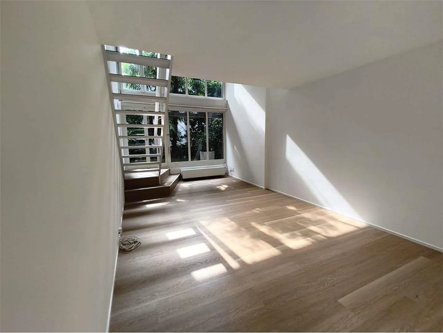 Lugano Centro (Via Cantonale) - Elegant 47 sqm Duplex with Garden - Photo 2 of 4