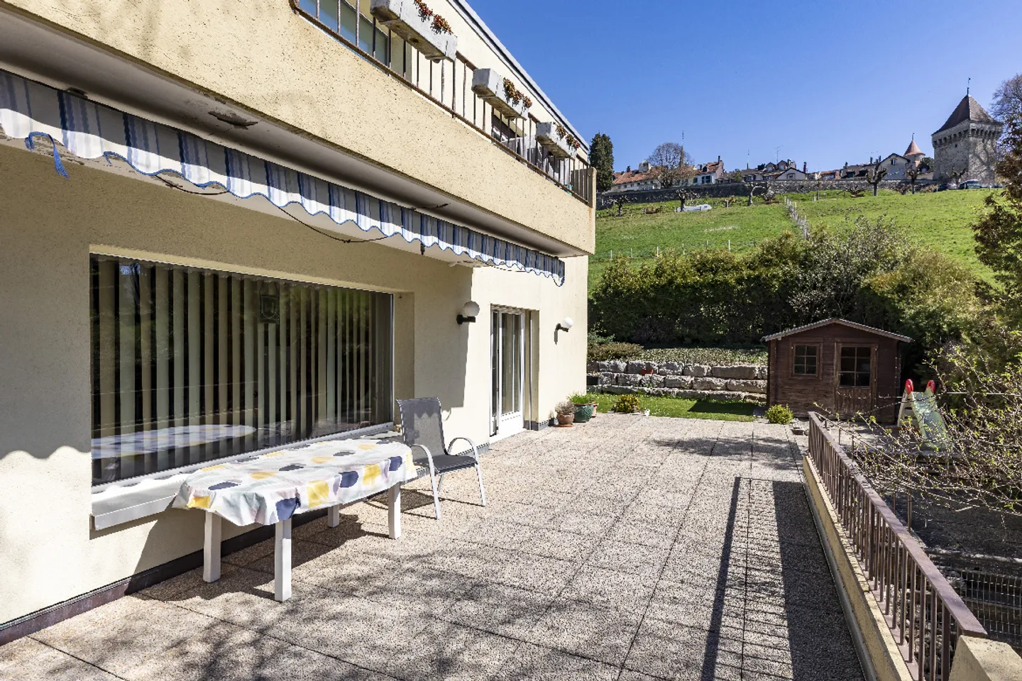 House with 2 apartments with 5 1/2 rooms - Photo 25 of 26