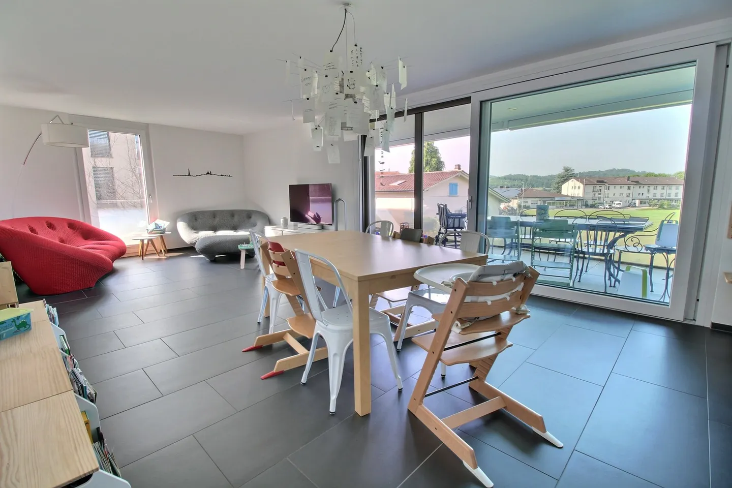 Magnificent 4.5-room apartment in Marly - Photo 2 of 10