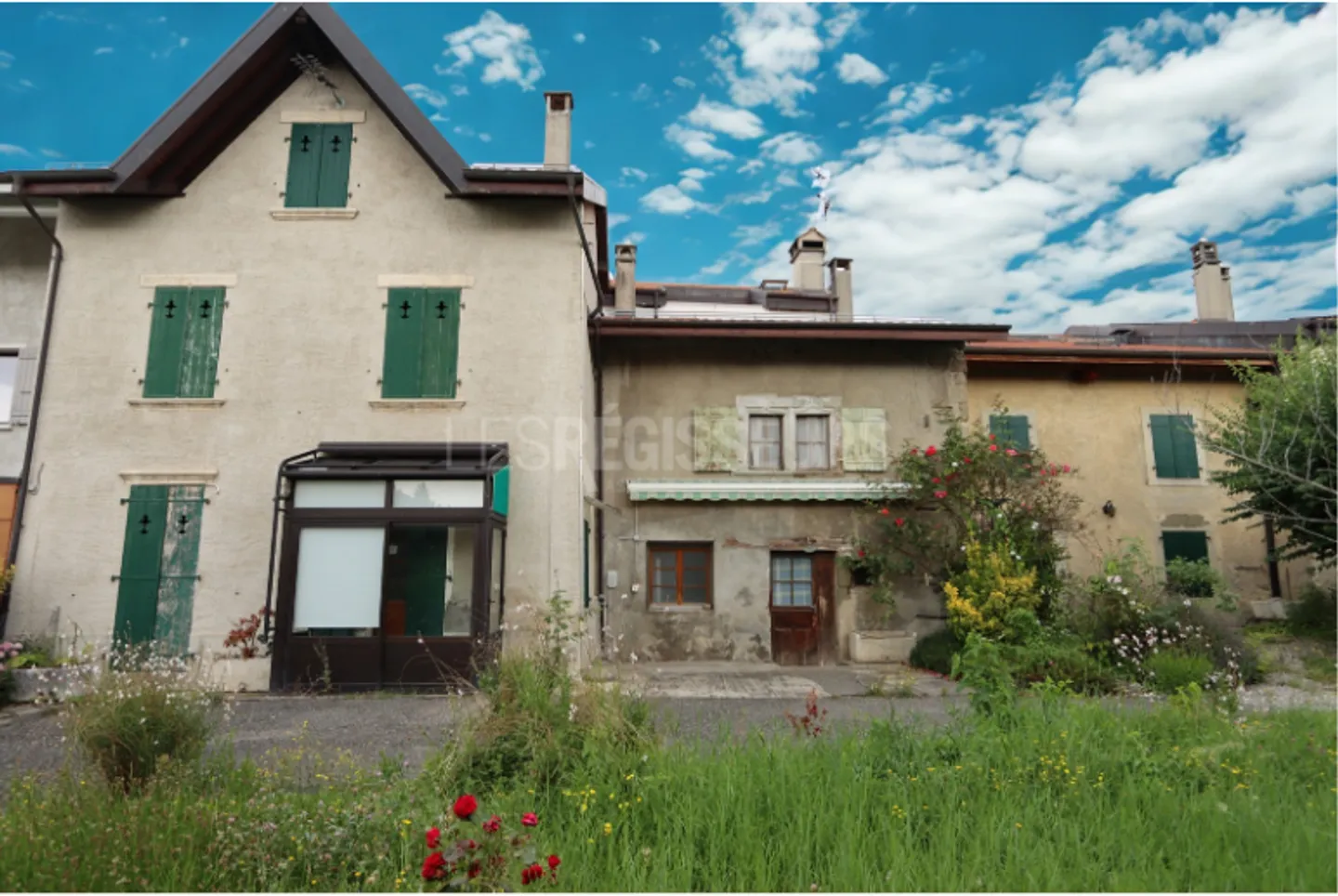 Casa con 11 stanze - Foto 1 di 5