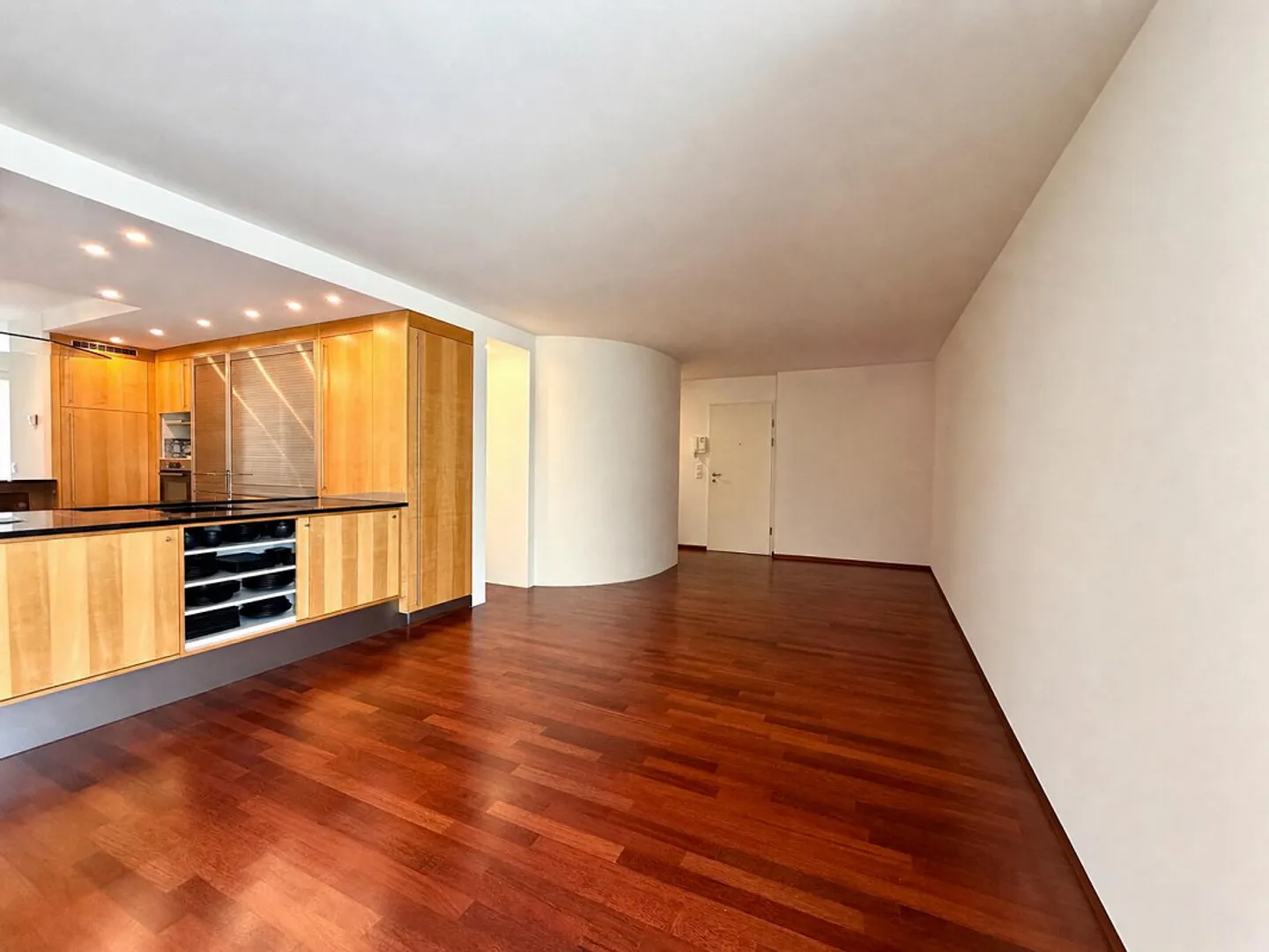 De haute qualité, parfait pour le bureau à domicile dans le meilleur emplacement - Photo 3 sur 10
