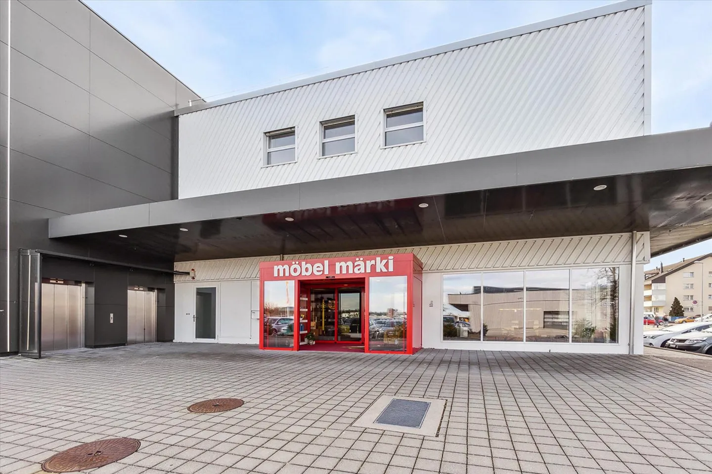 Geräumige Verkaufsfläche in Rickenbach - Foto 3 von 4