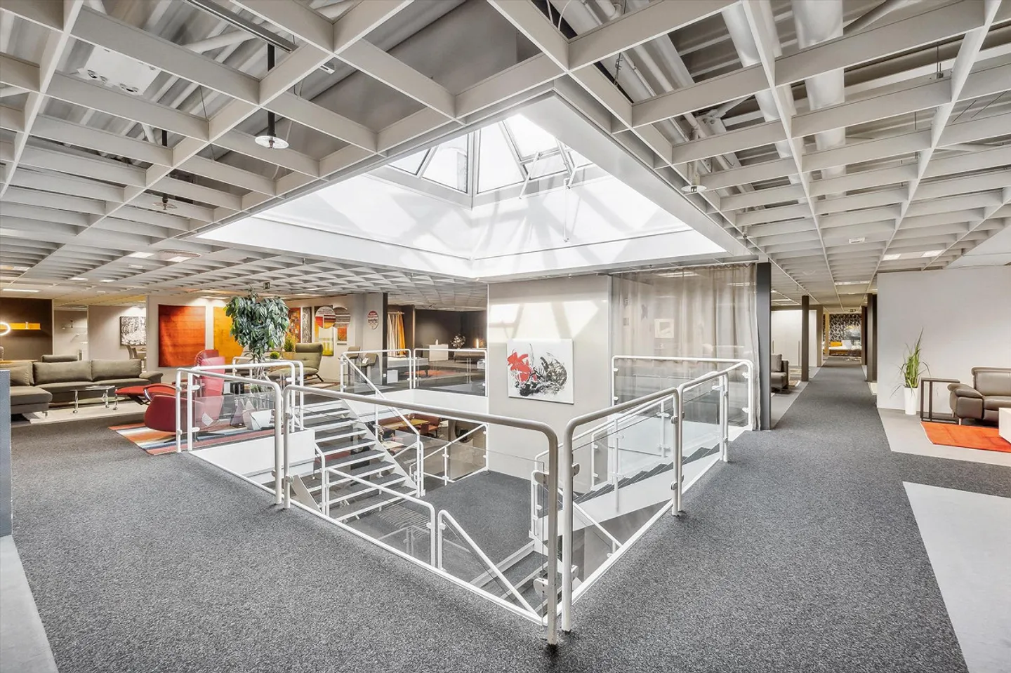 Geräumige Verkaufsfläche in Rickenbach - Foto 4 von 4