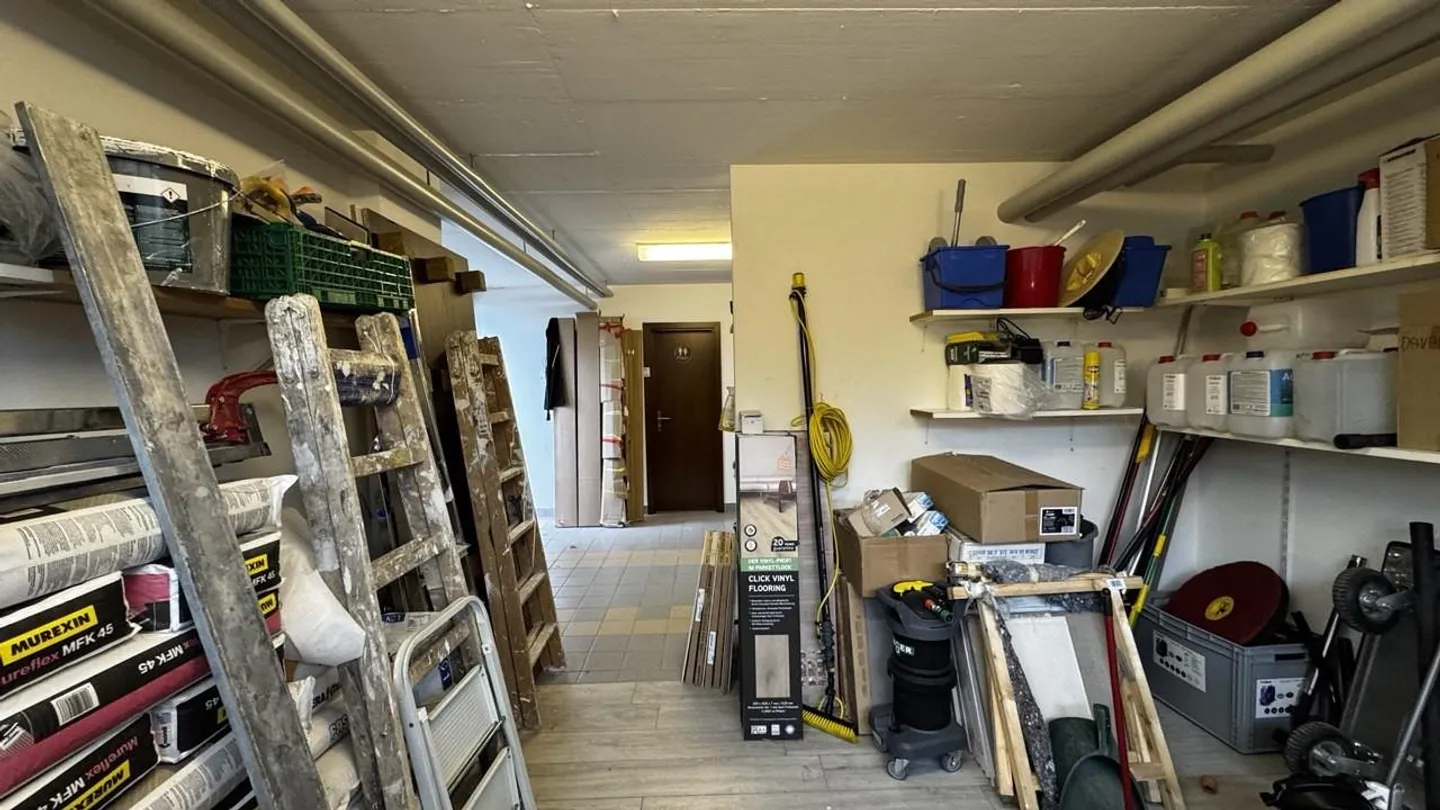 CAMORINO - STRATEGIC STORAGE JUST STEPS FROM THE HIGHWAY - Photo 4 of 5