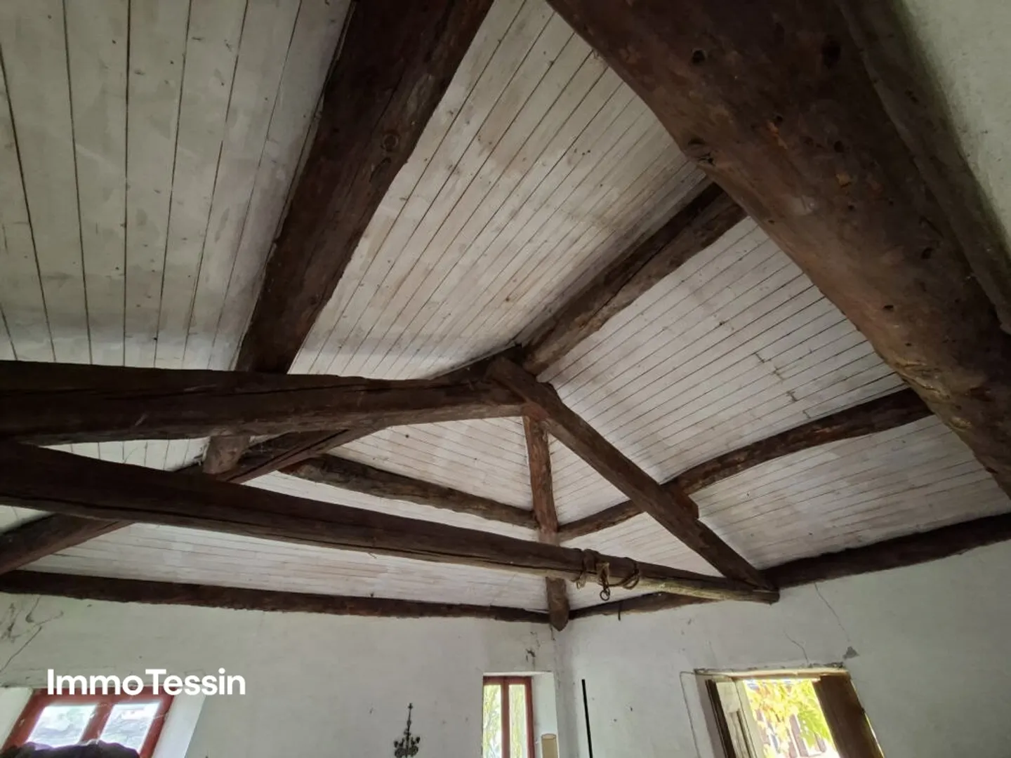 Charmantes Tessinerhaus mit Atelier - Foto 8 von 11