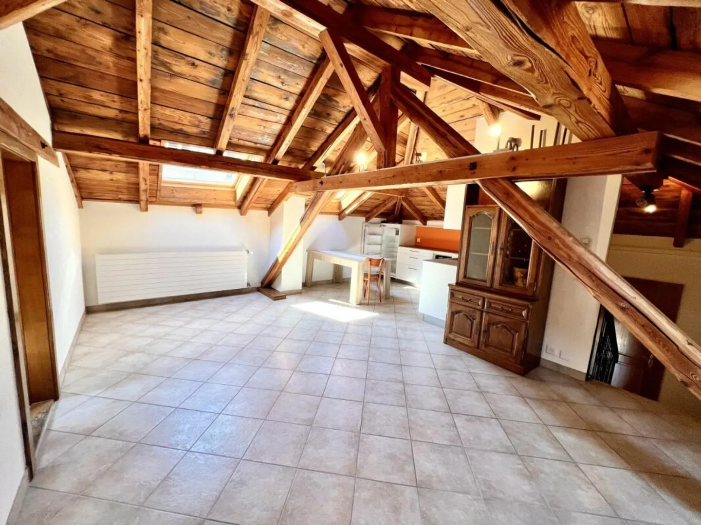 Casa nel villaggio con 6,5 stanze a Saxon - Foto 2 di 32