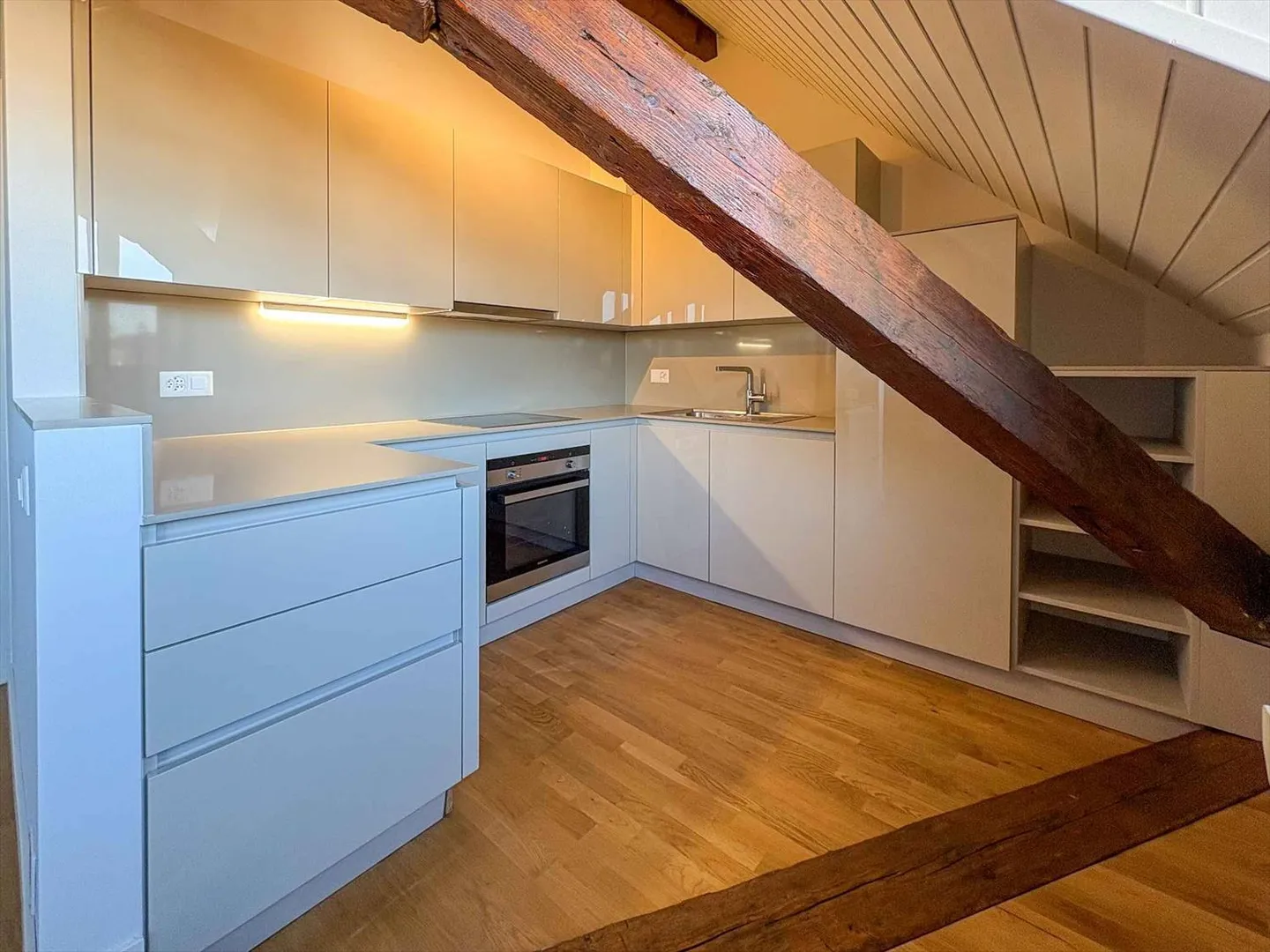 Appartamento 4 locali - Foto 2 di 13