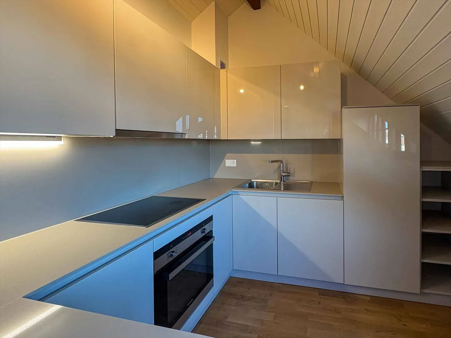 Appartamento 4 locali - Foto 3 di 13