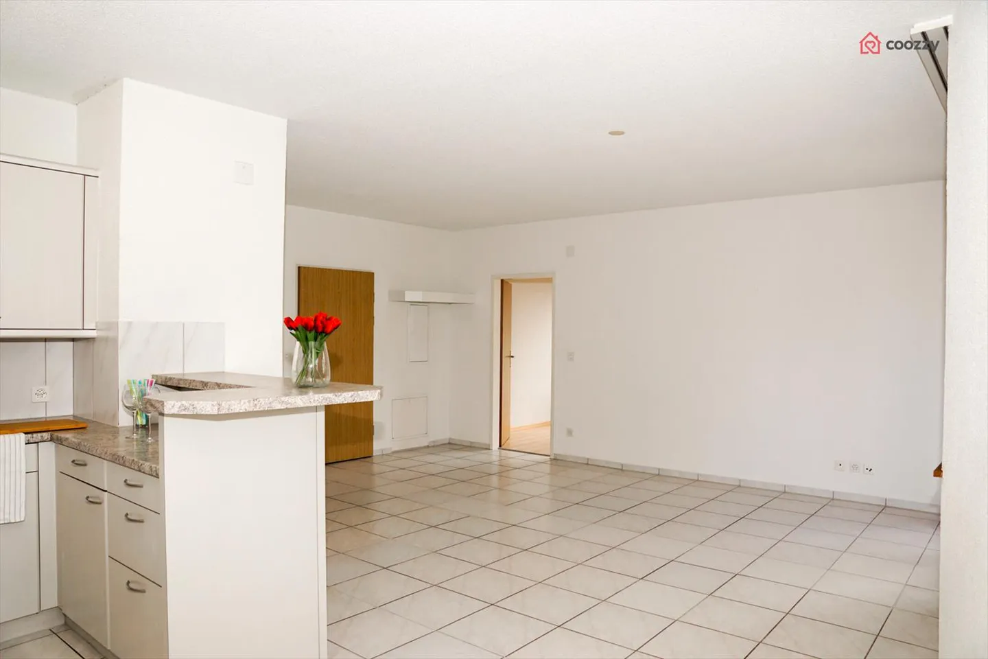 Appartamento 2.5 stanze accogliente - Foto 3 di 8