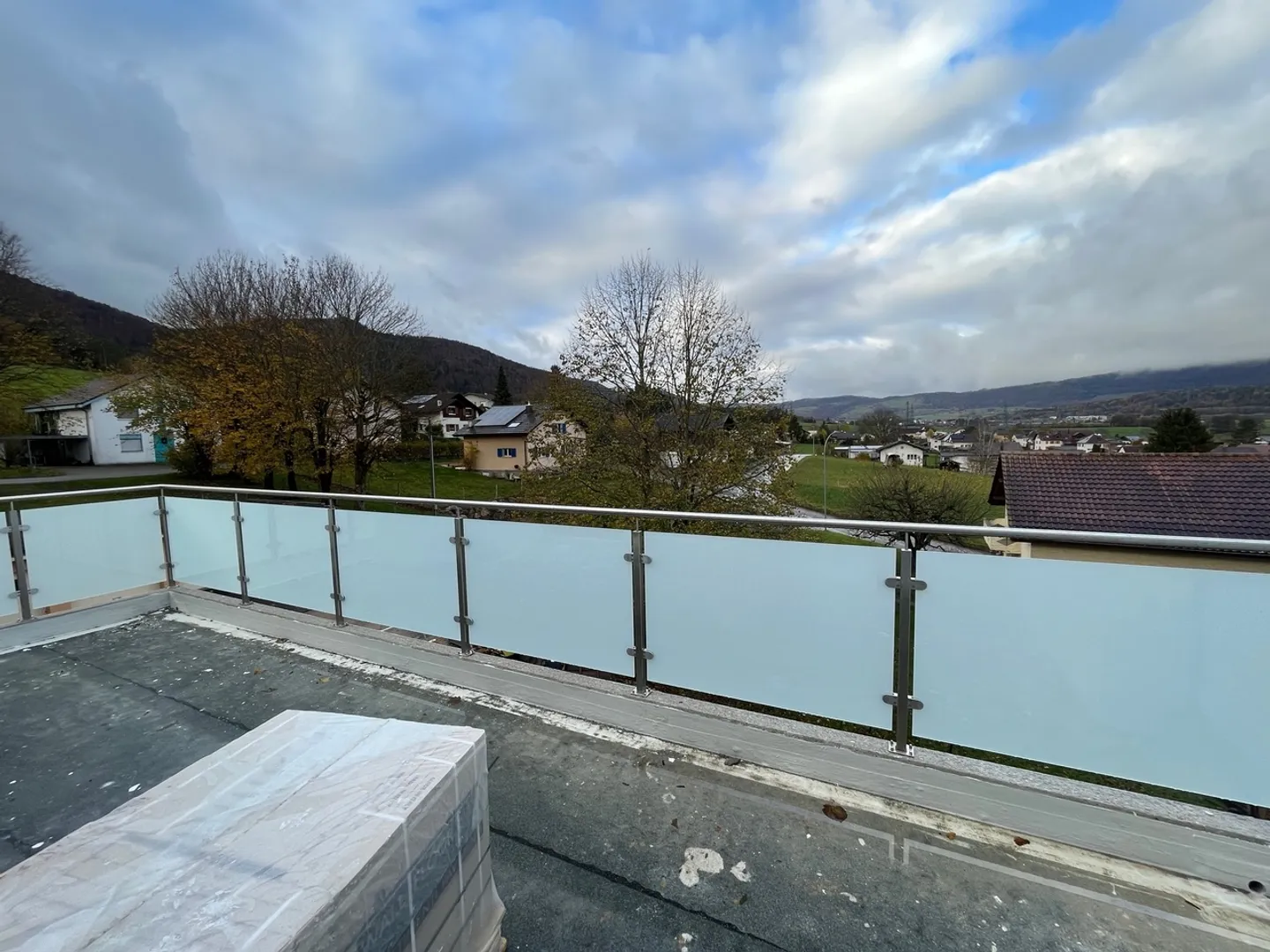 Appartamento attico con 3,5 locali, 103m2 e un balcone di 24,1m2 - Foto 3 di 6