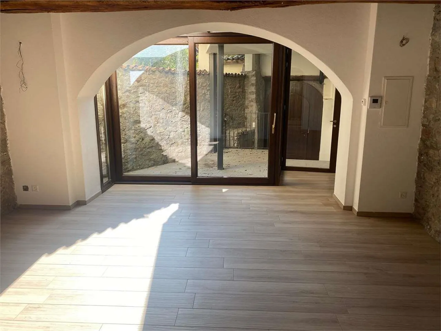 Charakteristische Origlio 3,5-Zimmer-Wohnung mit Innenhof - Foto 5 von 13