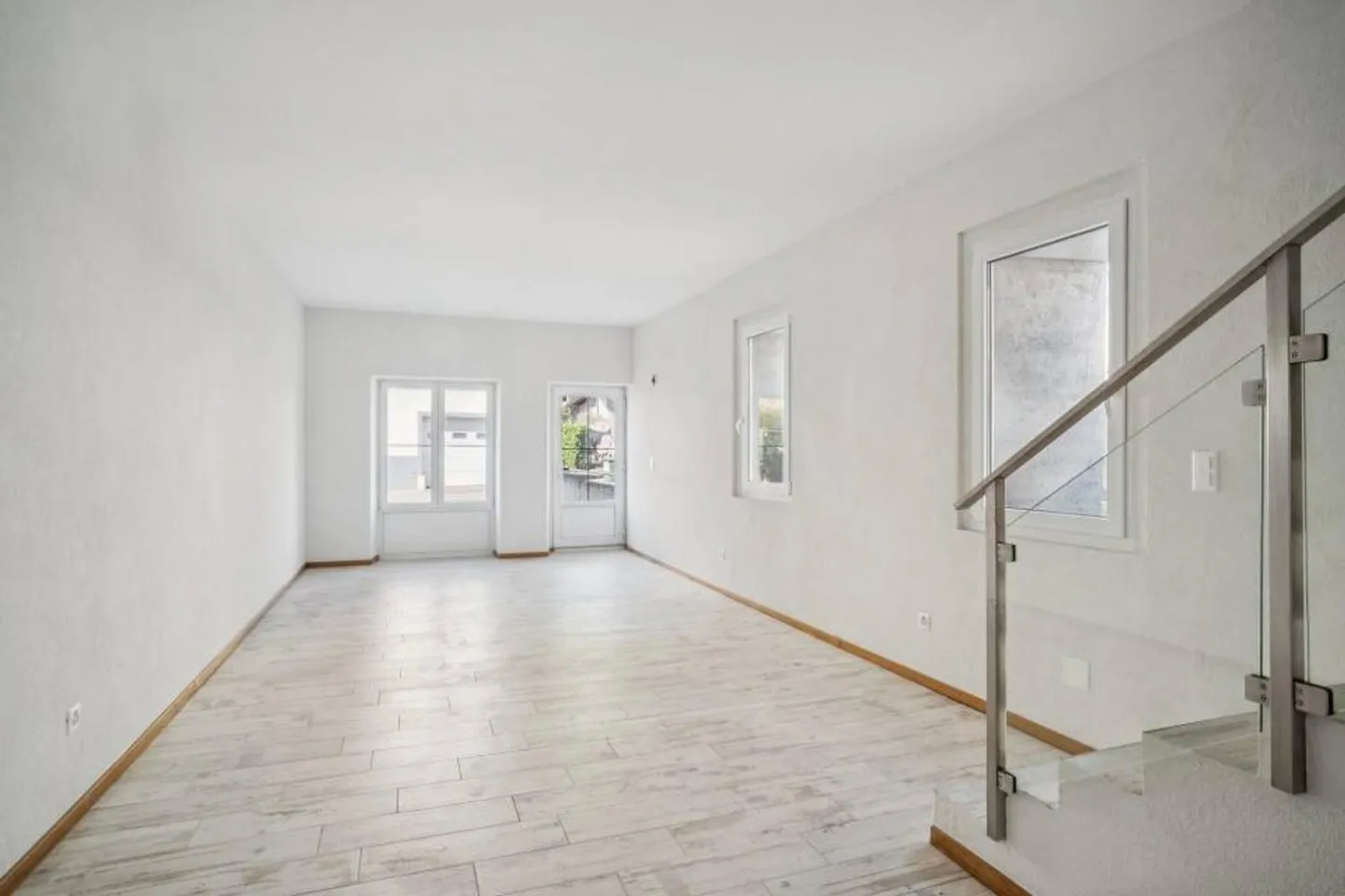 Rare Opportunity: Building with 4 Apartments and Charm - Photo 12 of 12