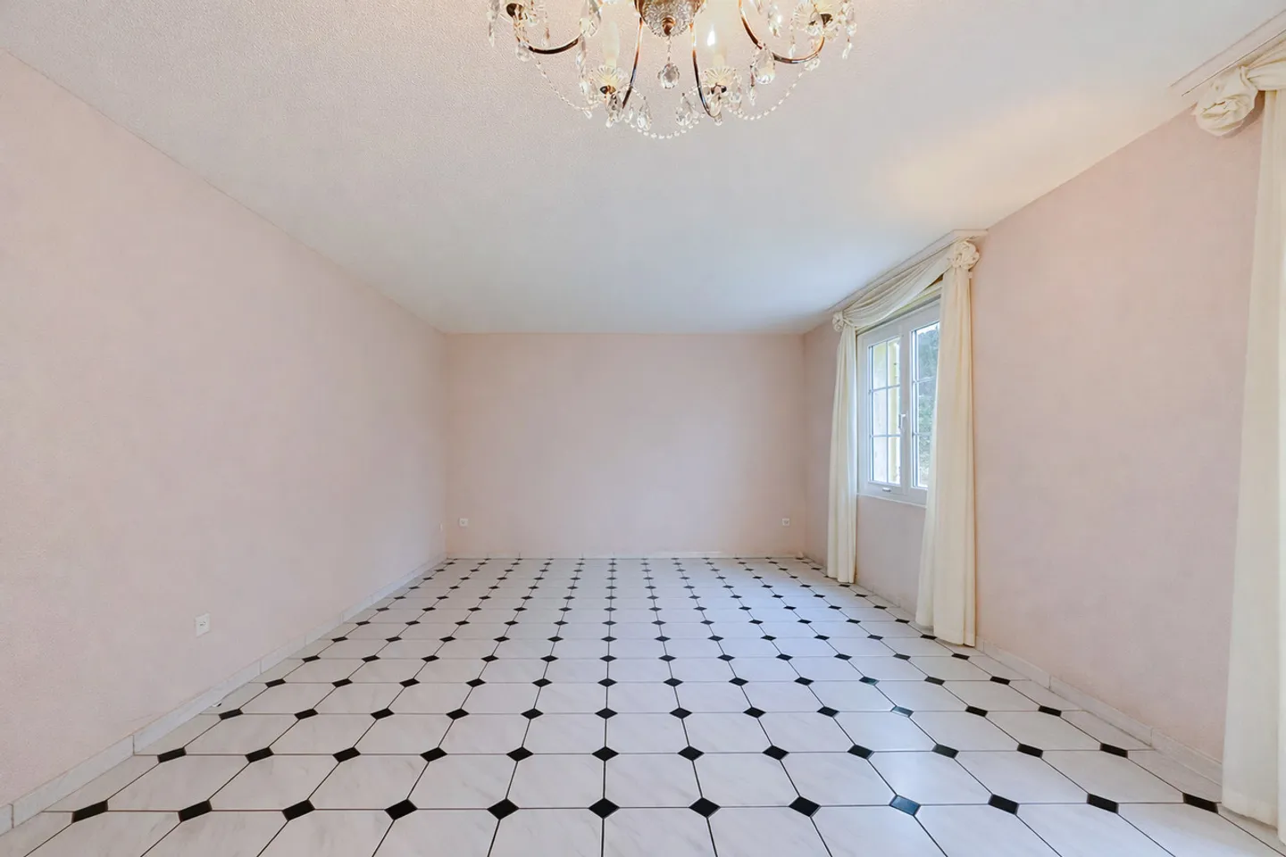 Charming Country House - Photo 9 of 14