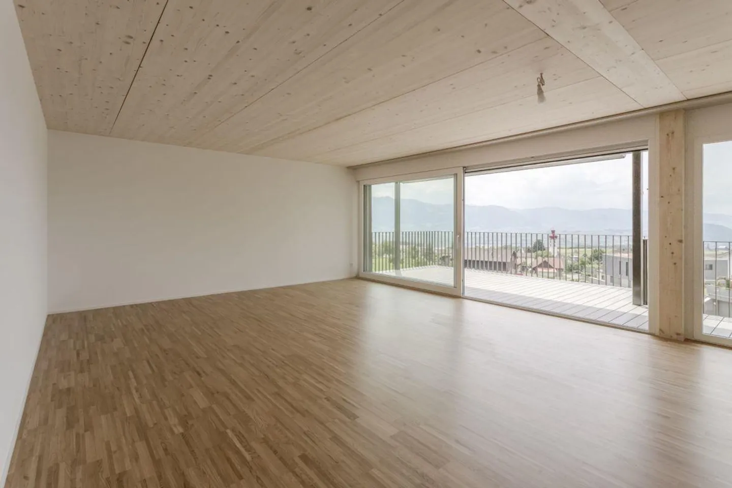 4.5-Zimmer-Wohnung mit fantastischer Aussicht (A3) - Photo 7 sur 12