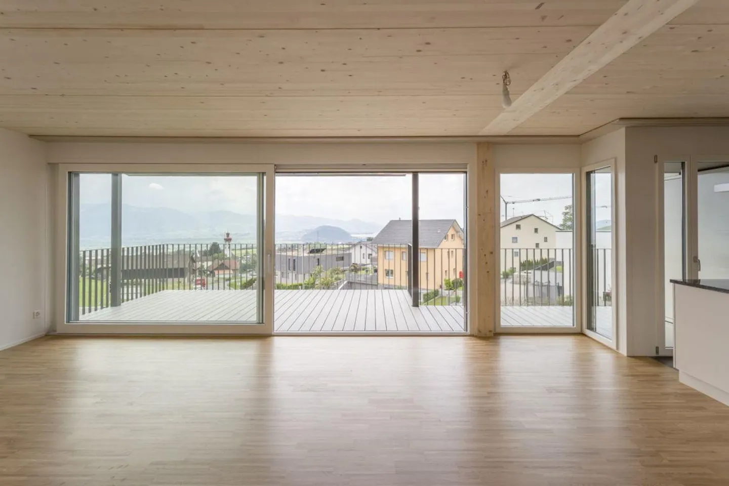 4.5-Zimmer-Wohnung mit fantastischer Aussicht (A3) - Photo 1 sur 12