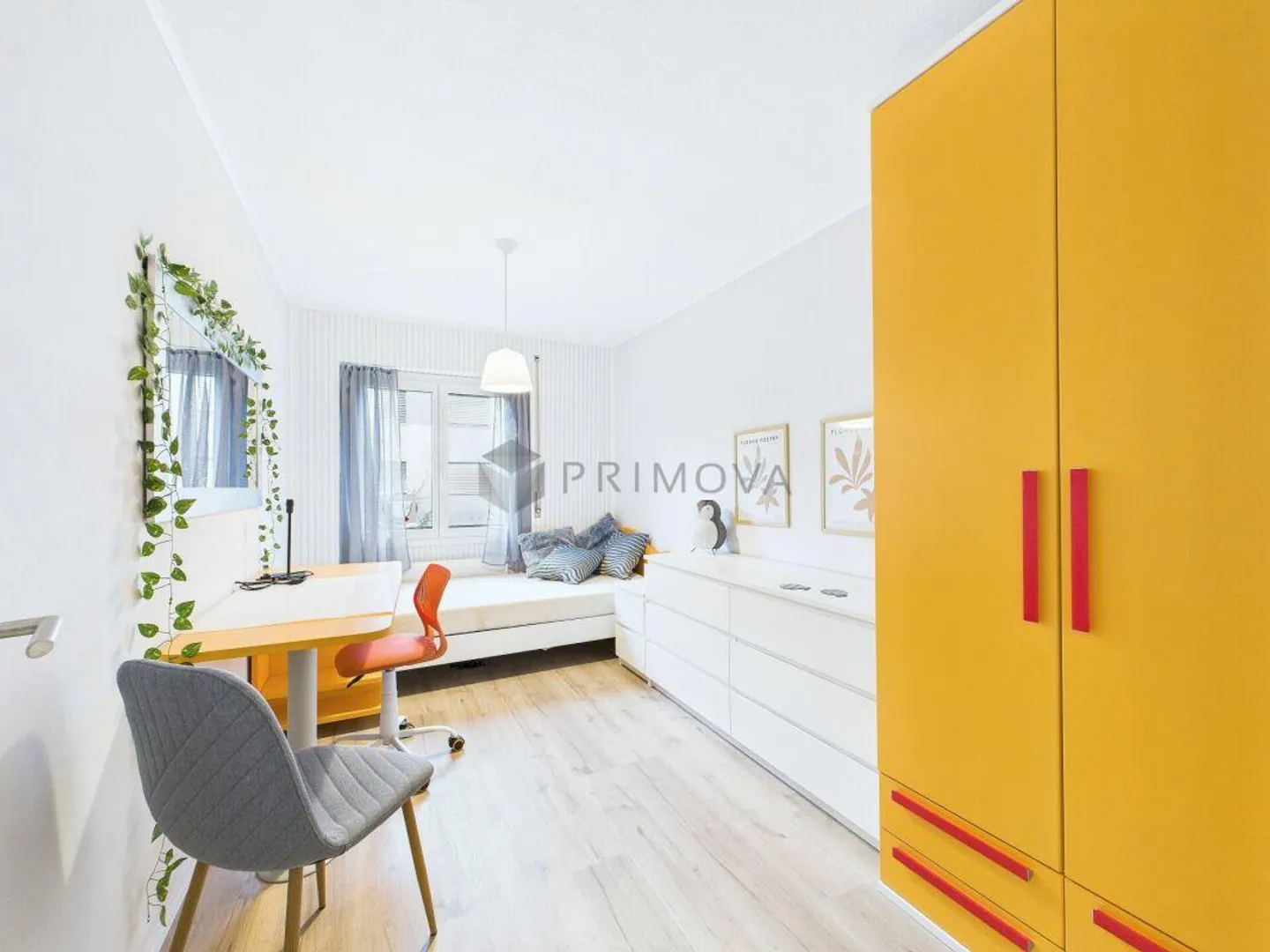Condominio di 4,5 stanze appena ristrutturato e arredato a Studen - Foto 6 di 10