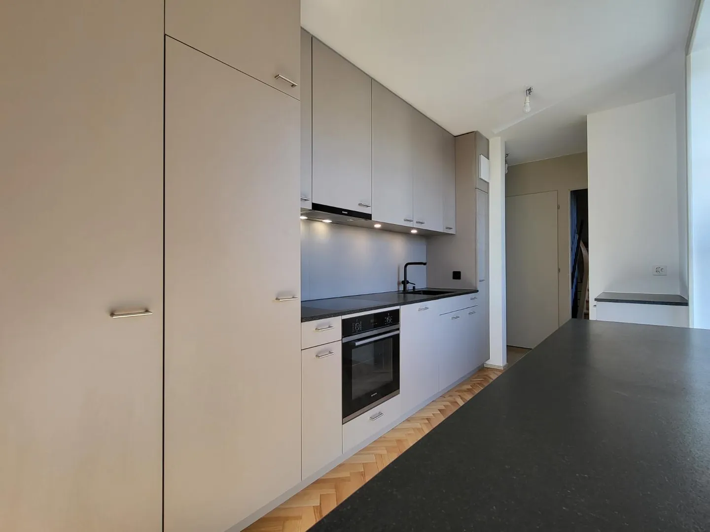 Magnifique duplex entièrement rénové au cœur de la Broye fribourgeoise - Photo 4 sur 13