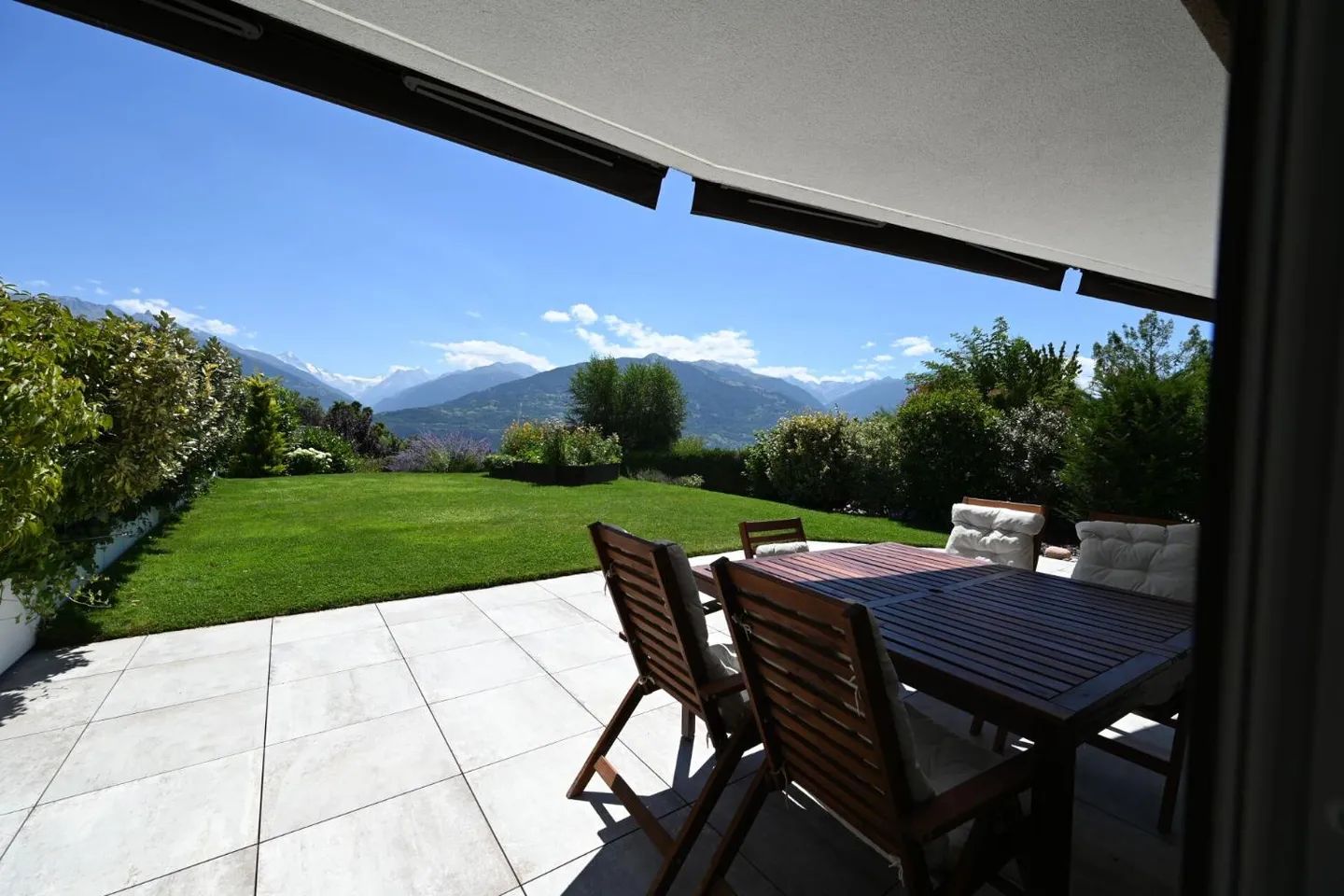 Appartamento di lusso con terrazza panoramica - Foto 2 di 13
