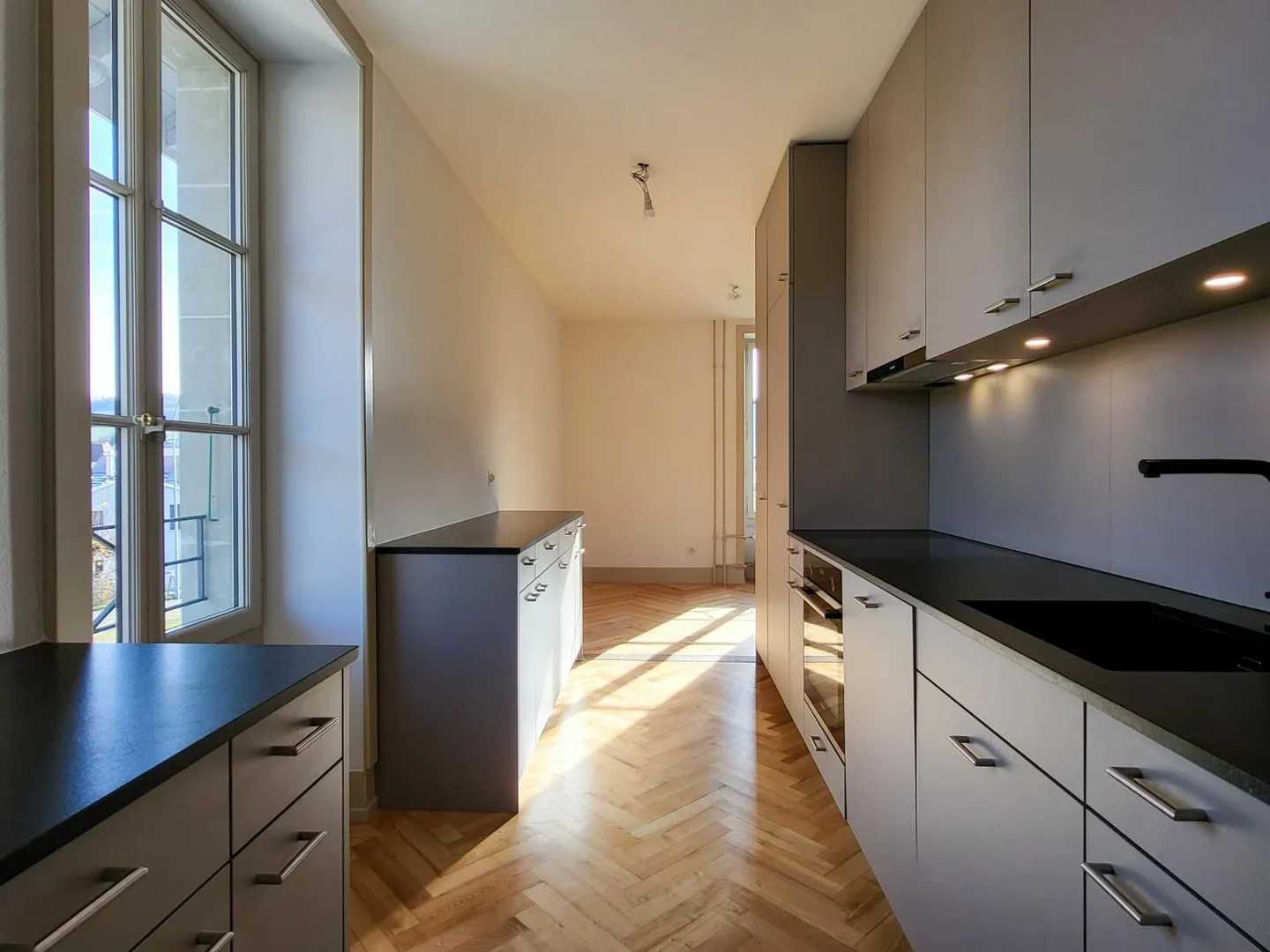 Magnifique duplex entièrement rénové au cœur de la Broye fribourgeoise - Photo 5 sur 13