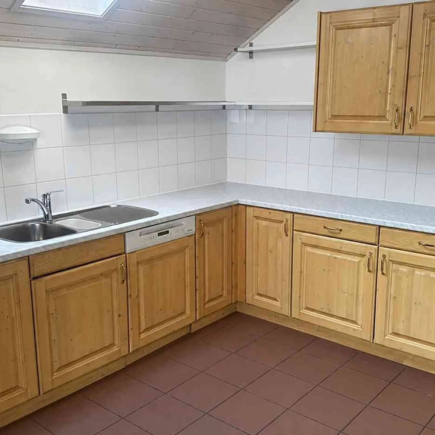 SCHÖNE 4-ZIMMER-WOHNUNG von 118m2 ZU VERMIETEN IN VANDŒUVRES - Foto 5 von 6
