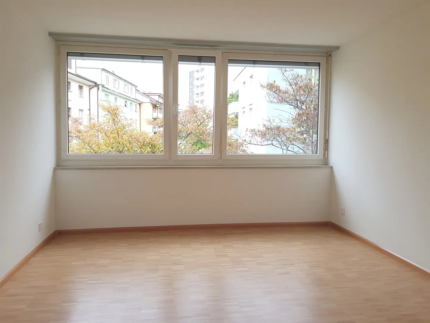 Apartment for rent - Photo 4 of 8
