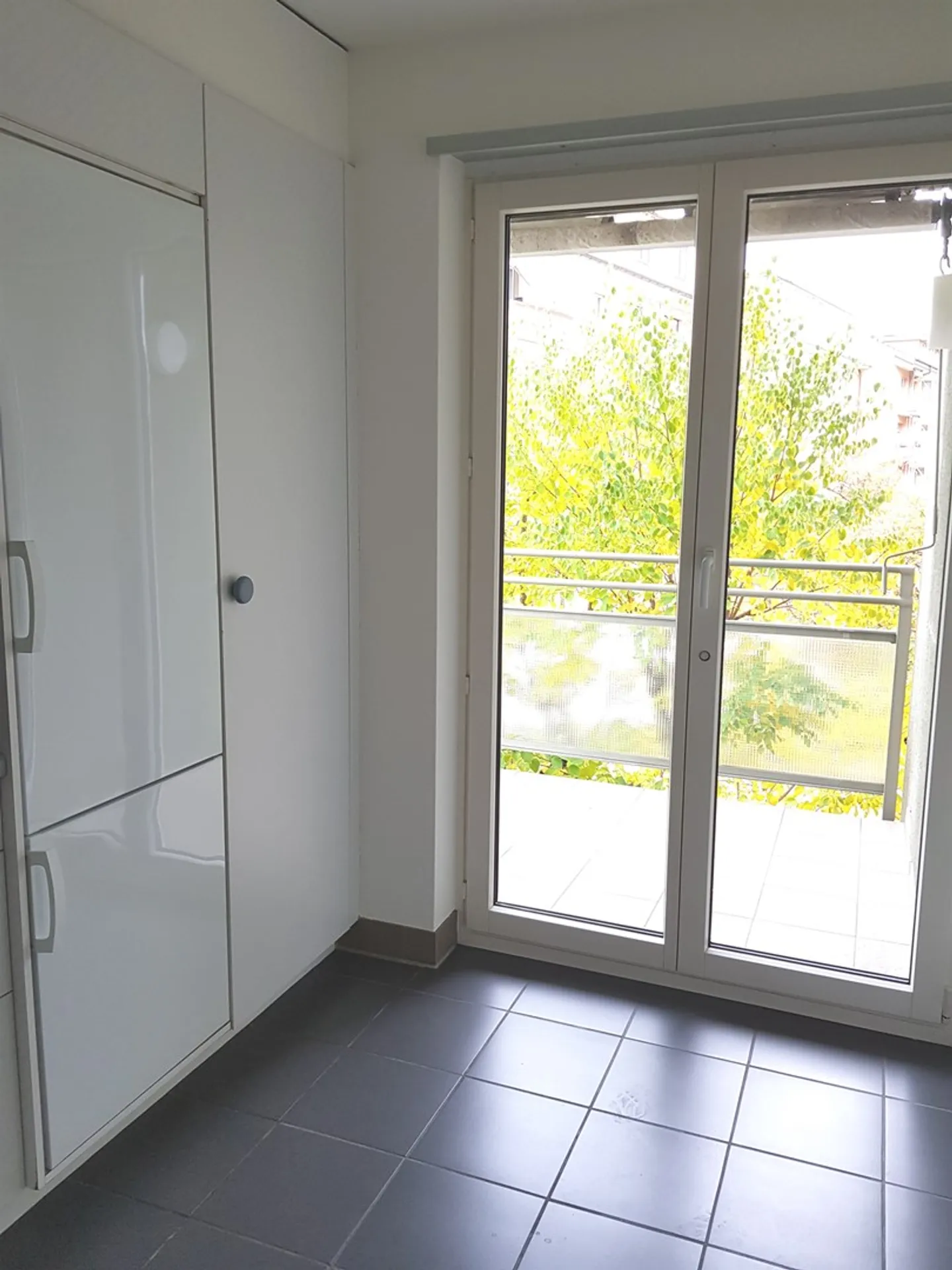 Apartment for rent - Photo 6 of 8