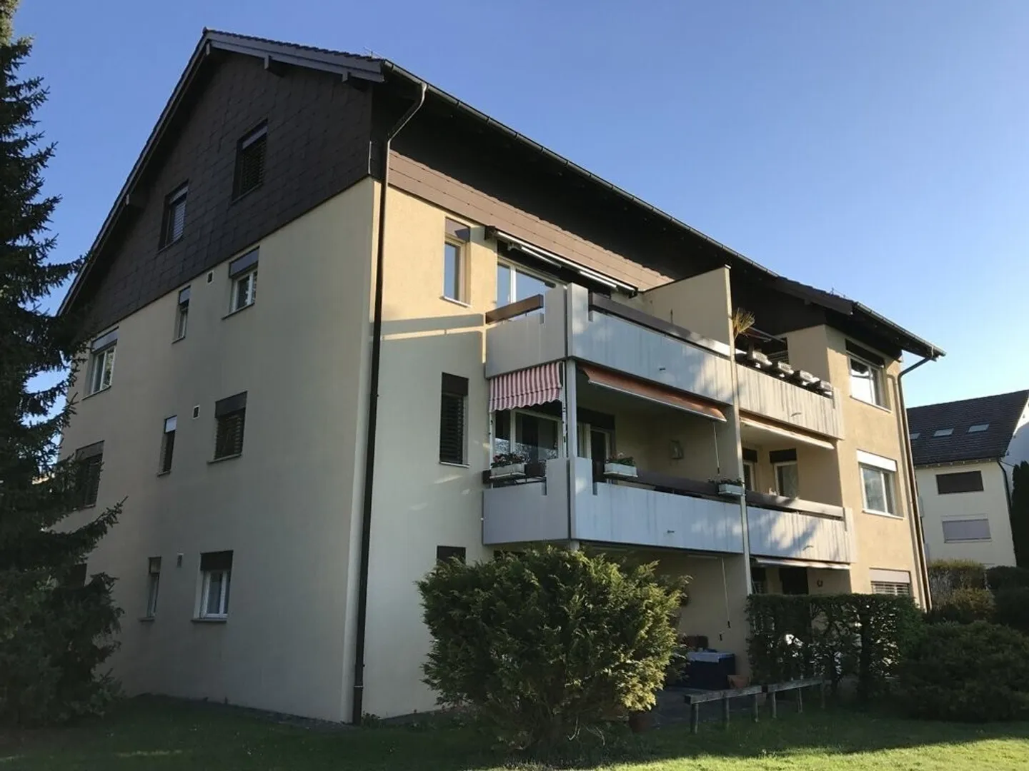 We are looking for you - Photo 1 of 8