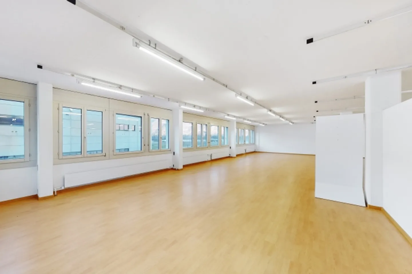 Espace qui façonne les idées – 249m2 de bureau à Quartino - Photo 5 sur 5