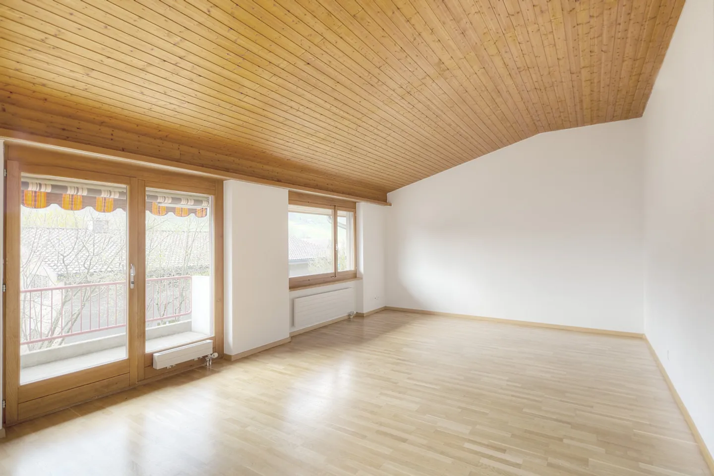 Sonnige 4½ Zimmer Wohnung - Foto 4 von 10