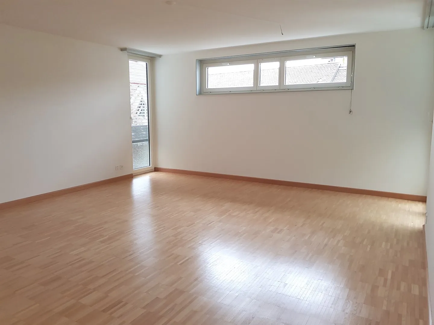Apartment for rent - Photo 2 of 8
