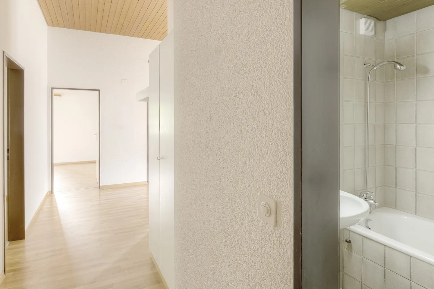 Sonnige 4½ Zimmer Wohnung - Foto 9 von 10