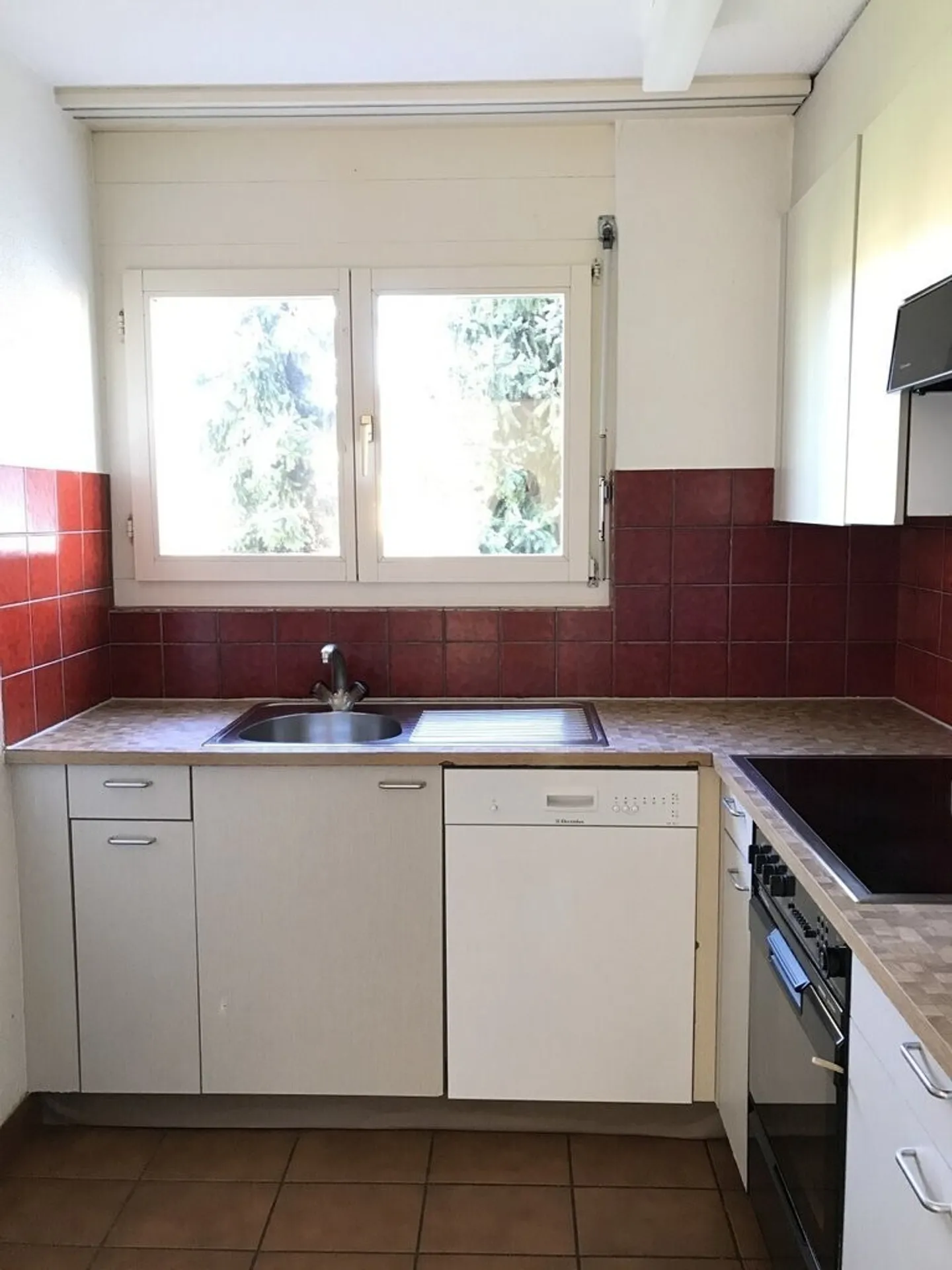 We are looking for you - Photo 5 of 8