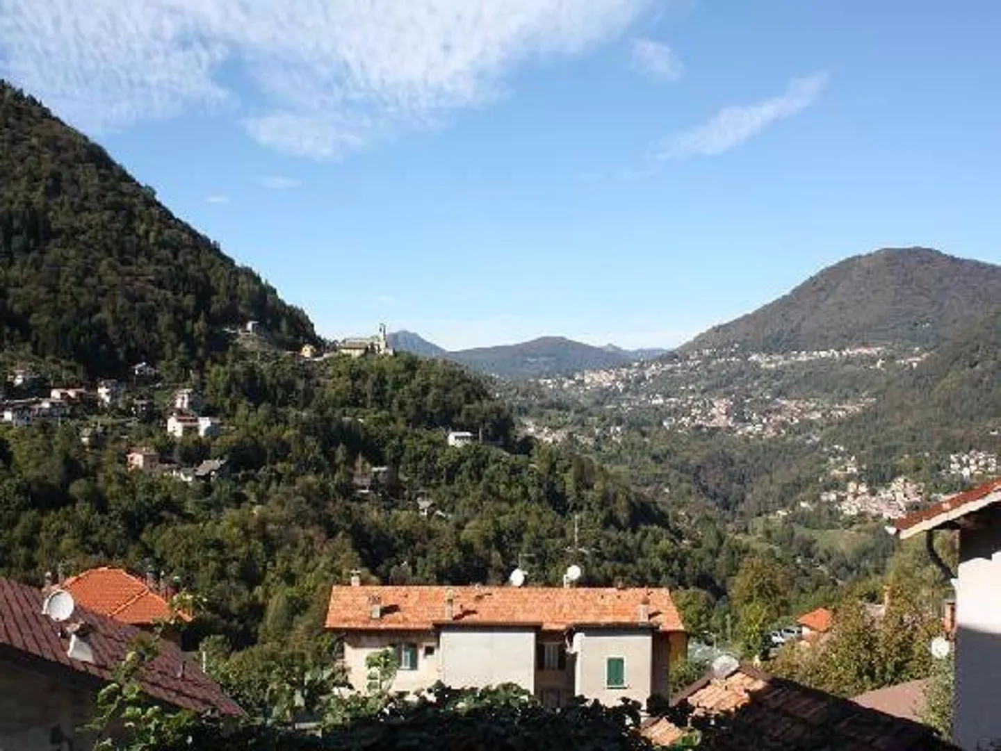 Maison de village 4 1/2 pièces avec garage et jardin en Italie - Photo 4 sur 7