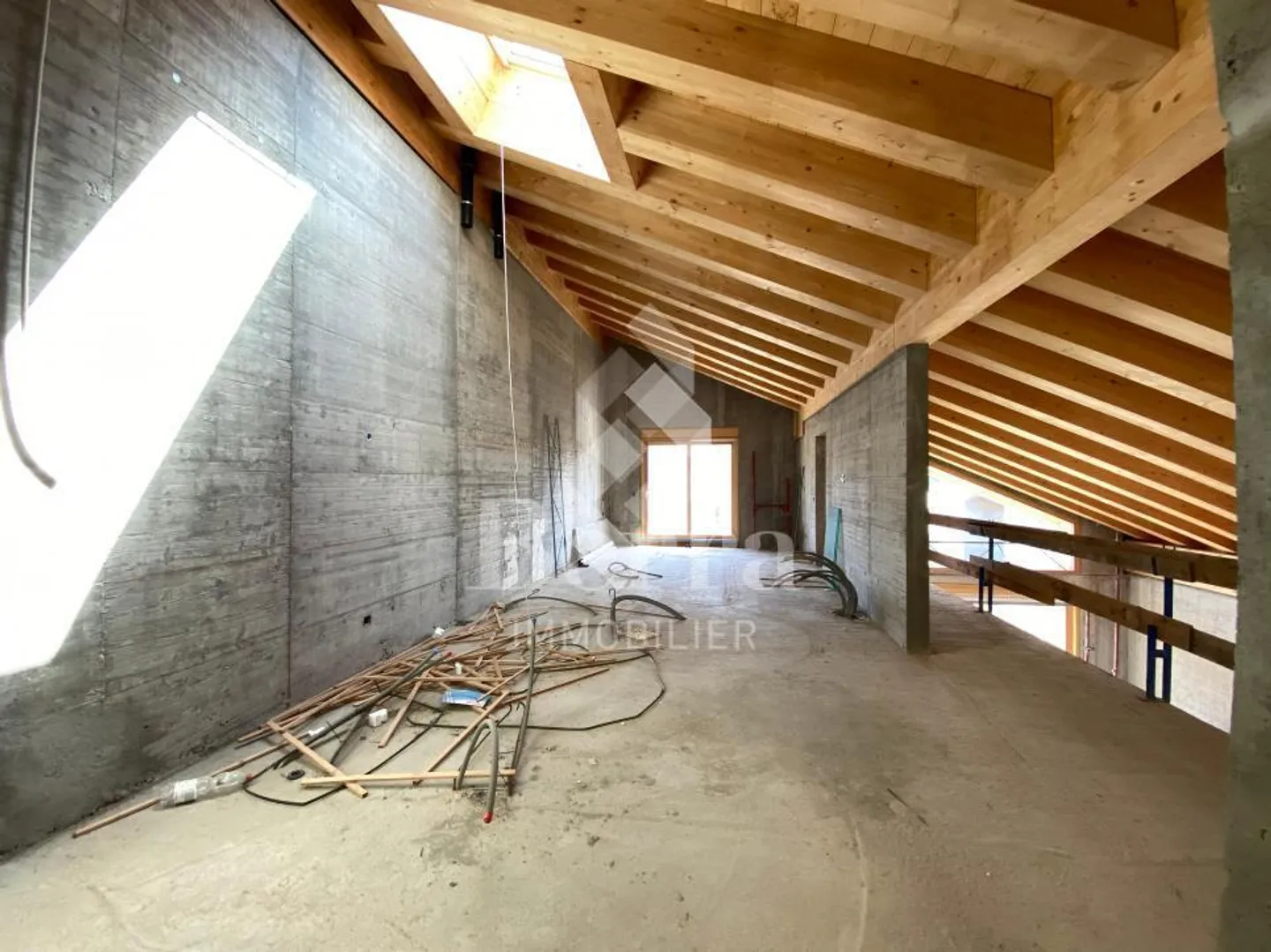 ALTIMA : Duplex de 4,5 pièces ! - Photo 8 sur 13