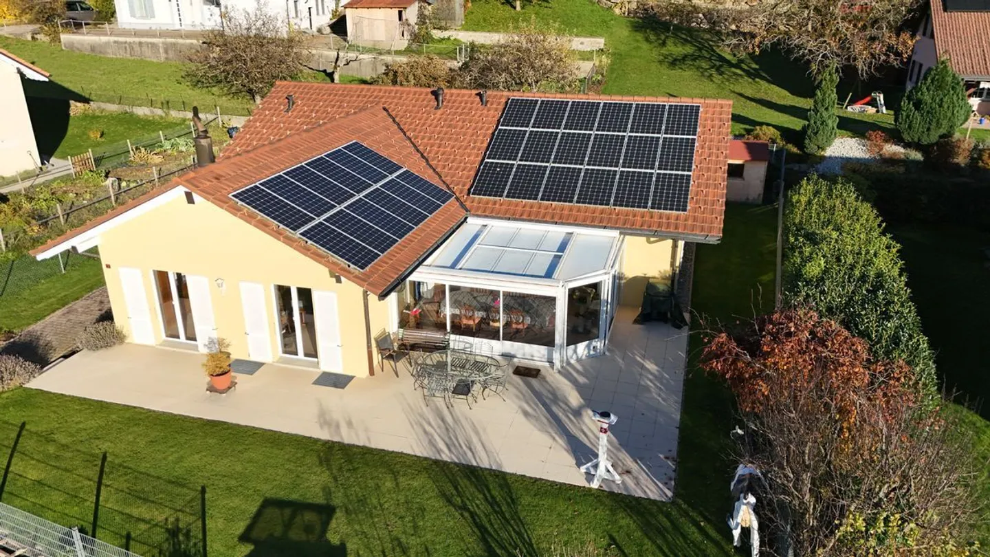 Schönes Einfamilienhaus auf einer Wohnebene - Foto 1 von 13